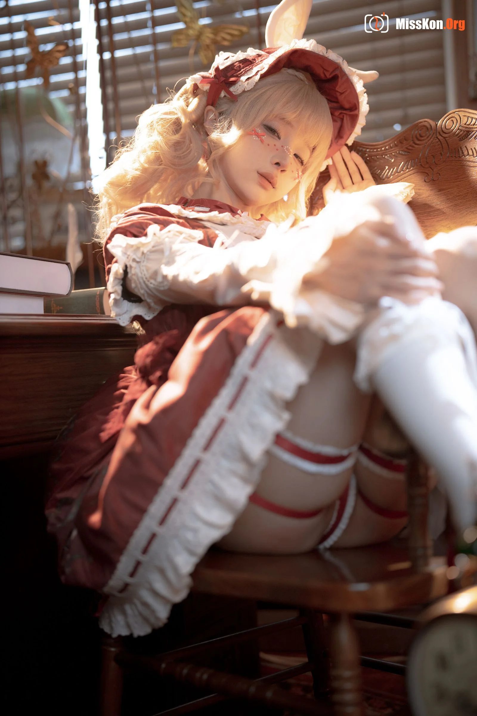 Stupid Momo: Window Doll - Photo 4