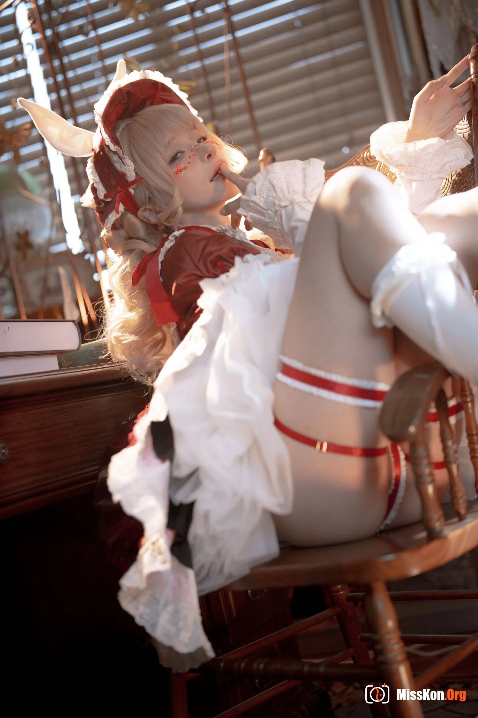 Stupid Momo: Window Doll - Photo 9