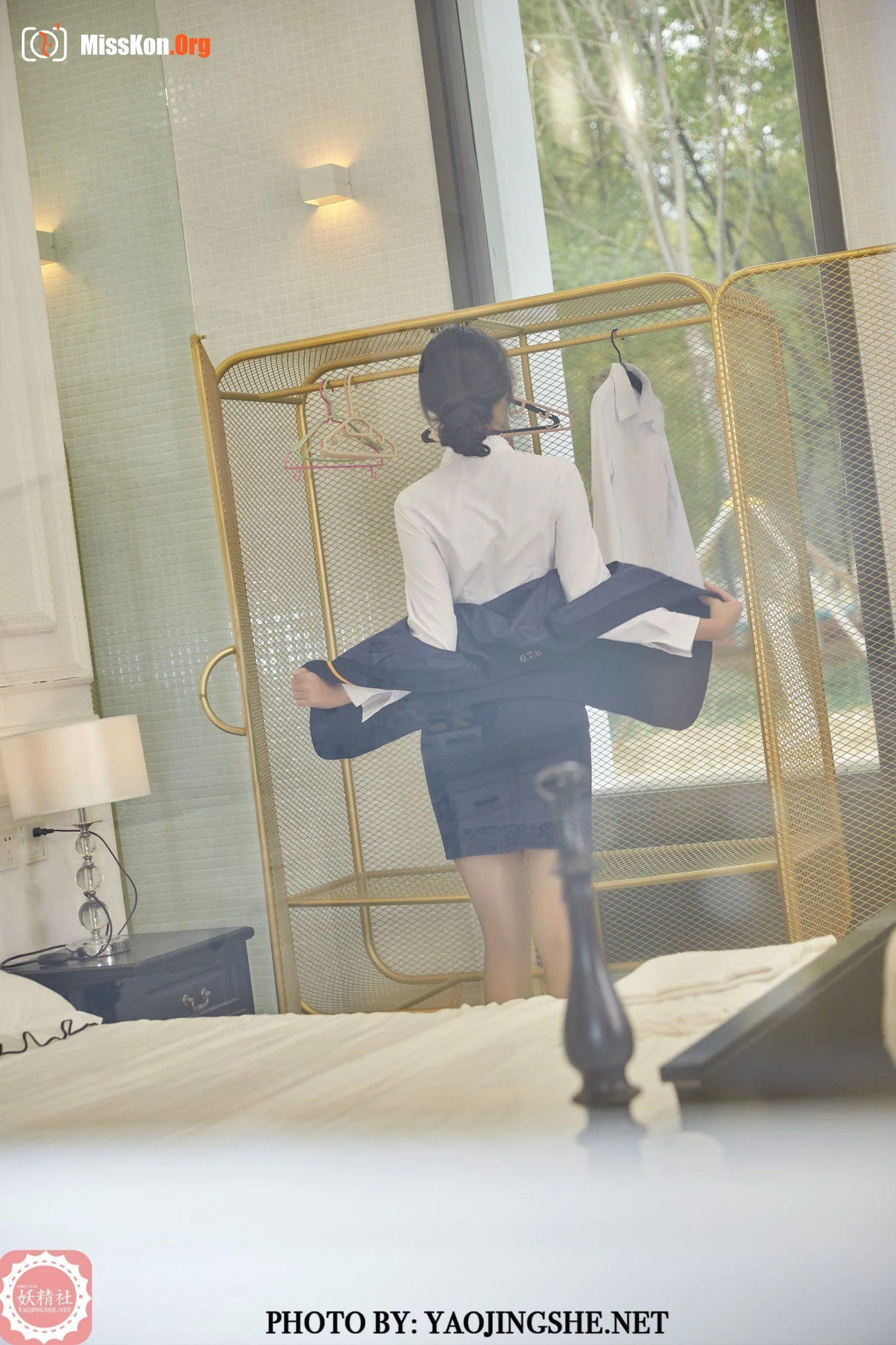 Su Wei: A Day in the Life of a Stewardess (T2045) - Photo 11