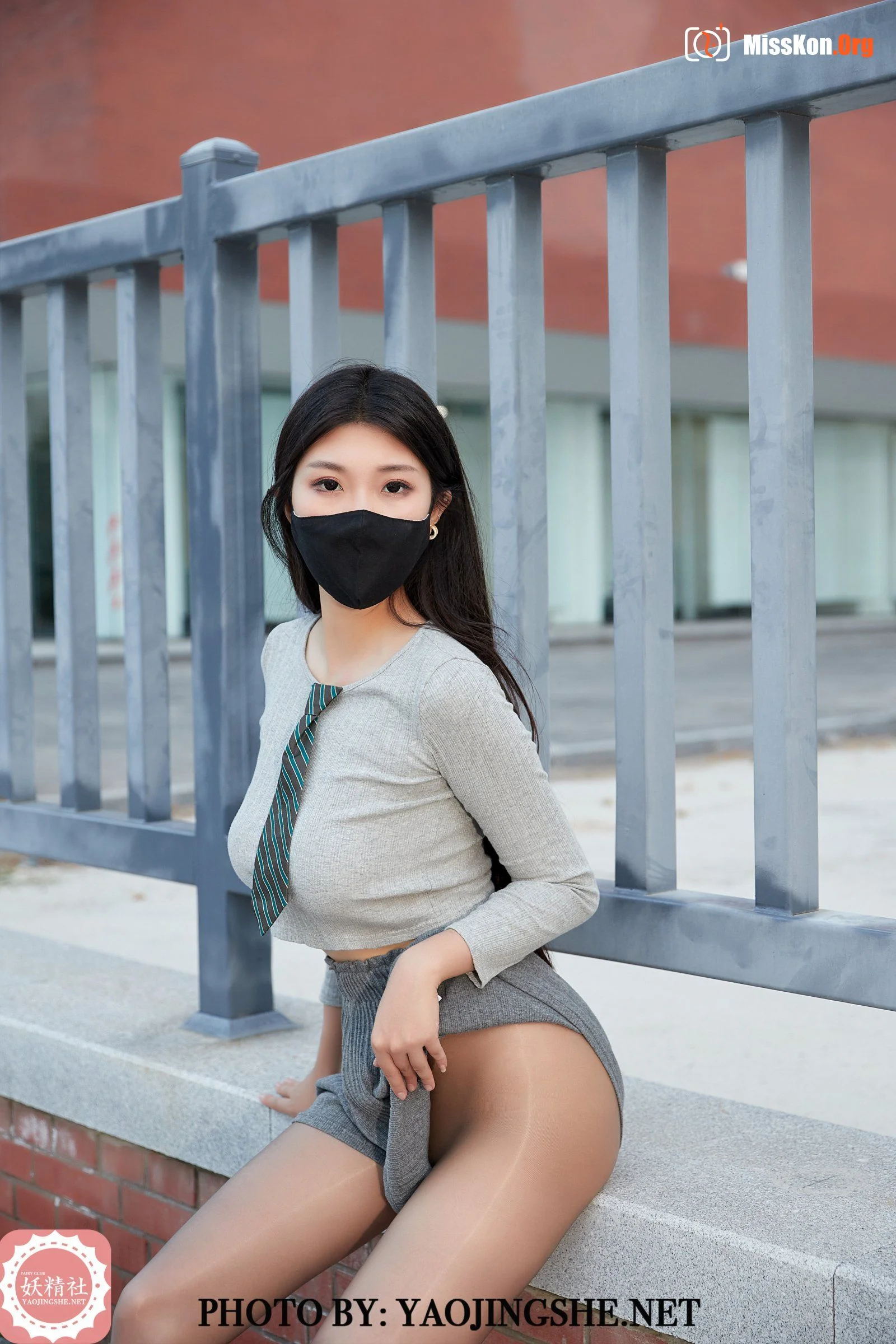 Su Wei: On the way to get off work (T2044) - Photo 18