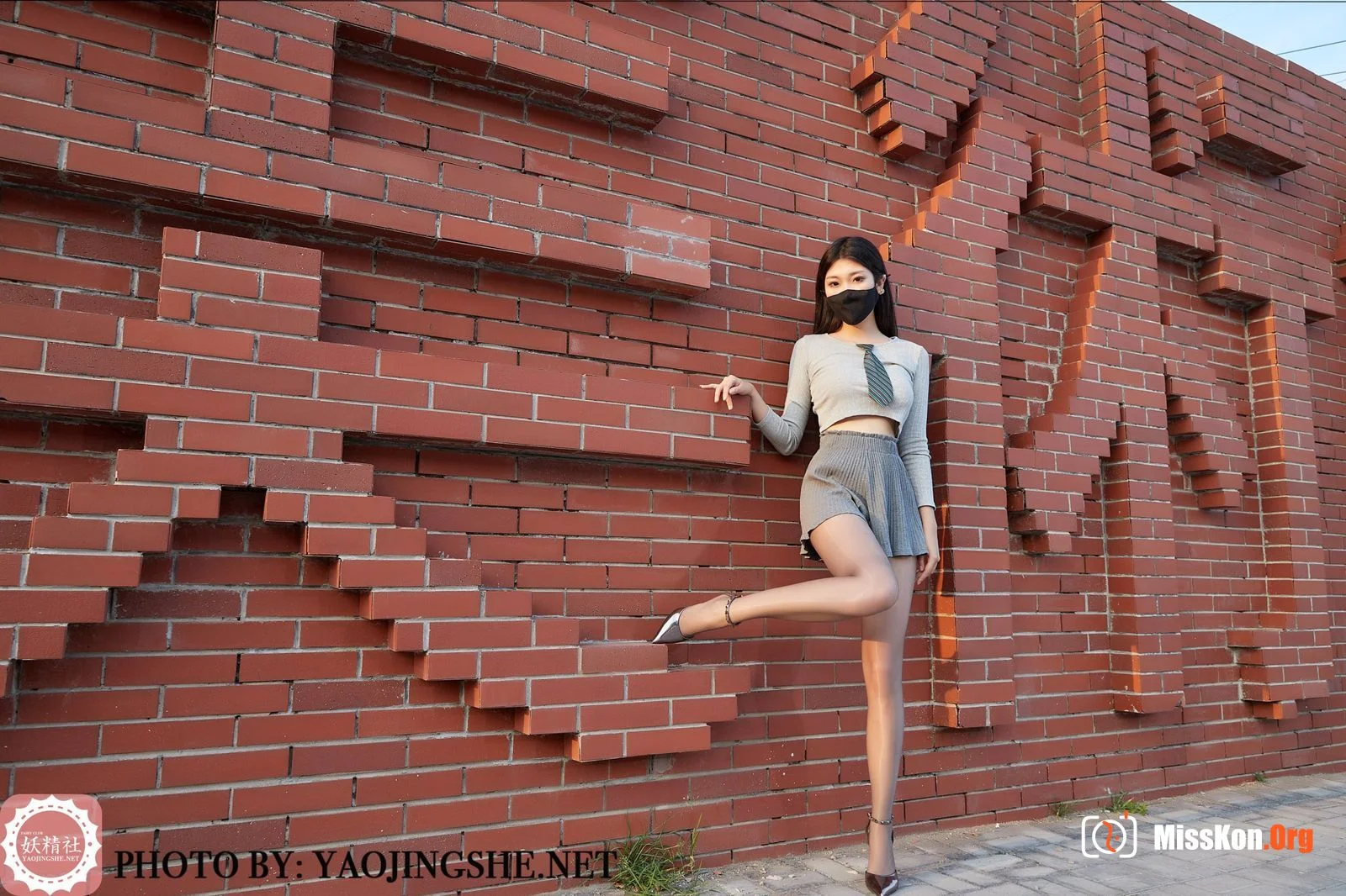 Su Wei: On the way to get off work (T2044) - Photo 8