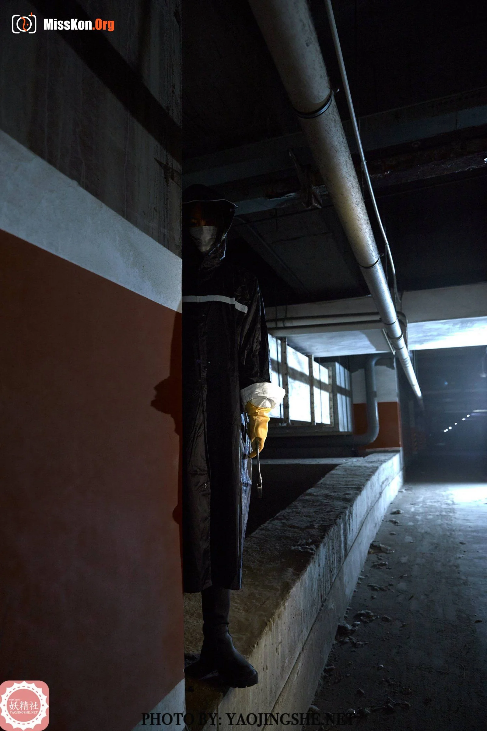 Su Wei: Rainy Night: Escape (T2119) - Photo 6