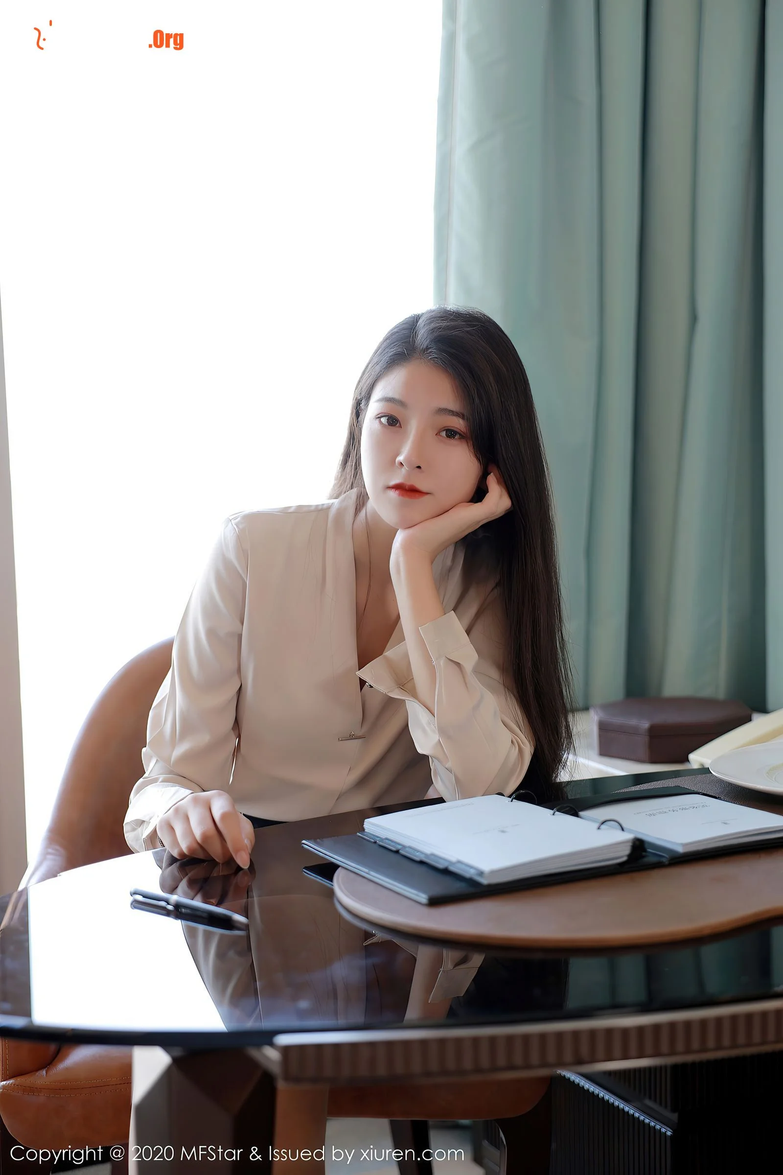 Su Yutong - Photo 2