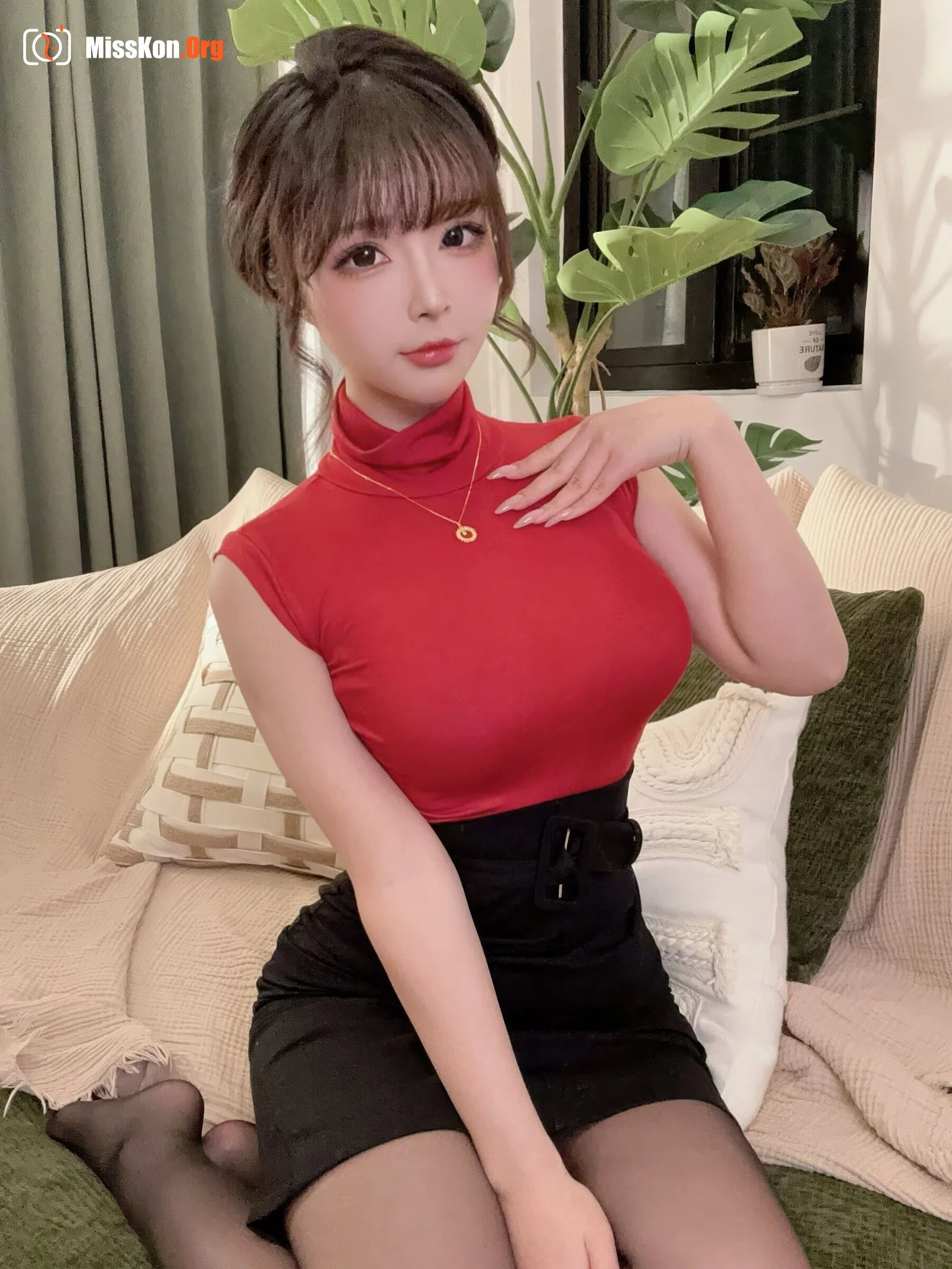 subordinate's wife - Photo 6