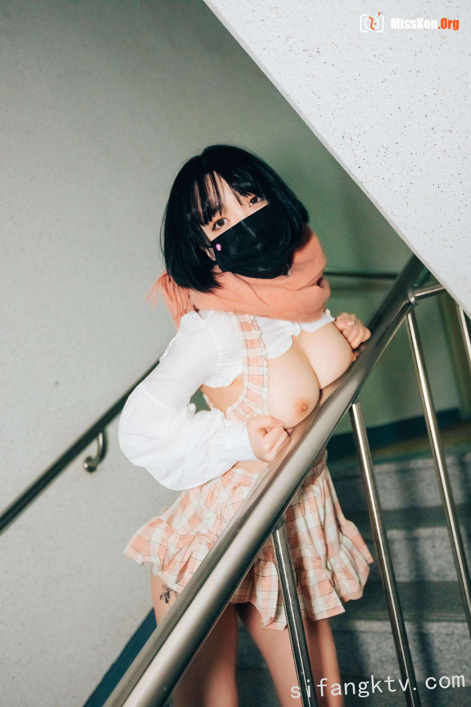 Sun Lele's "Doube Date" - Photo 13