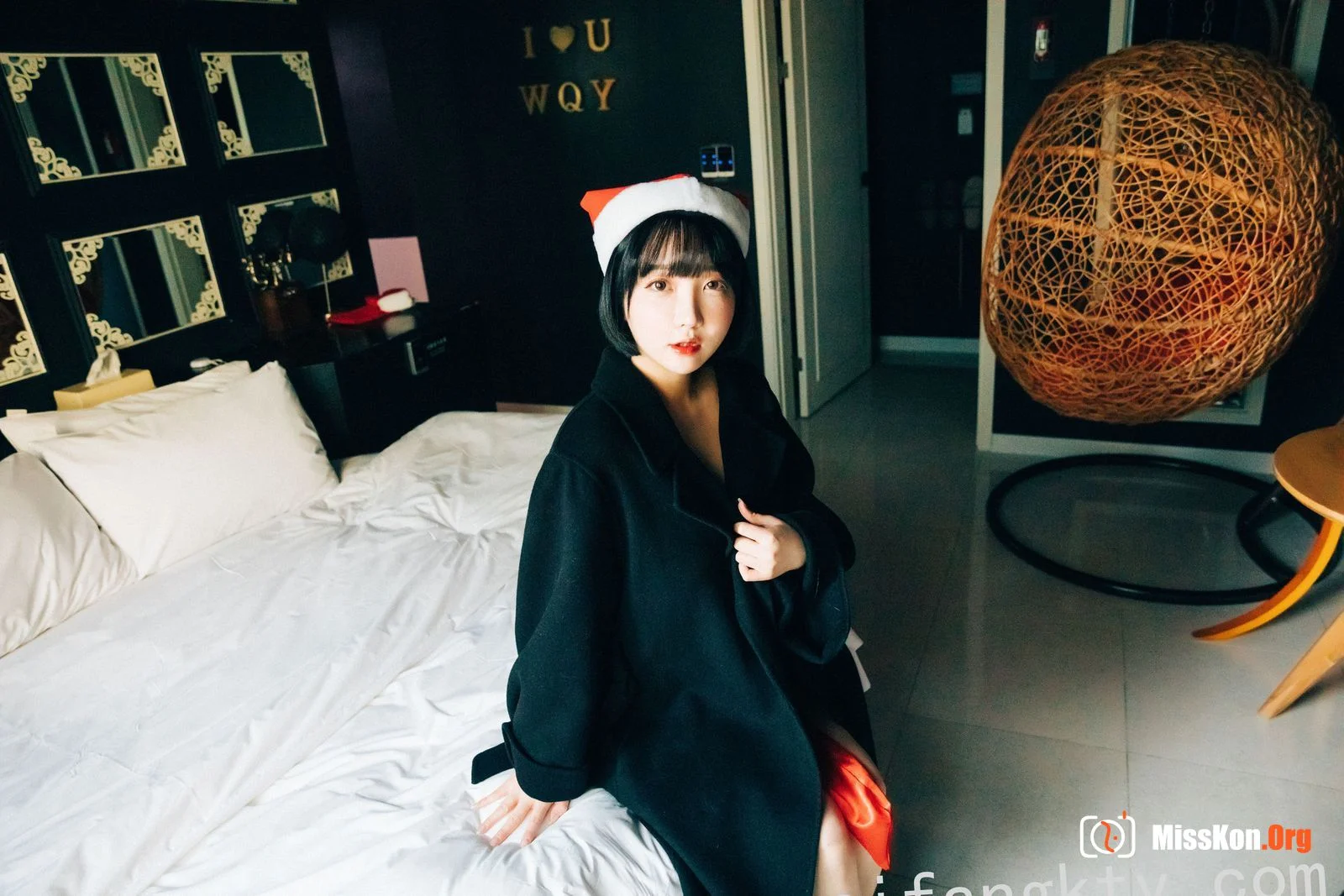 Sun Lele's "Doube Date" - Photo 28