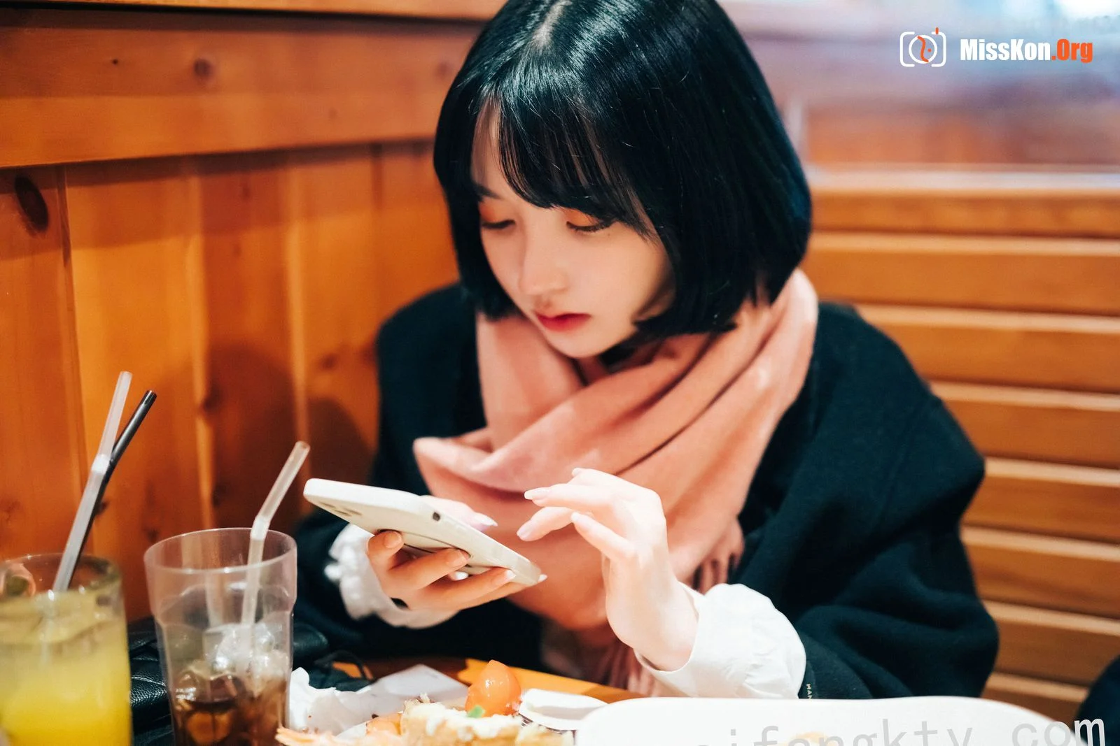 Sun Lele's "Doube Date" - Photo 51