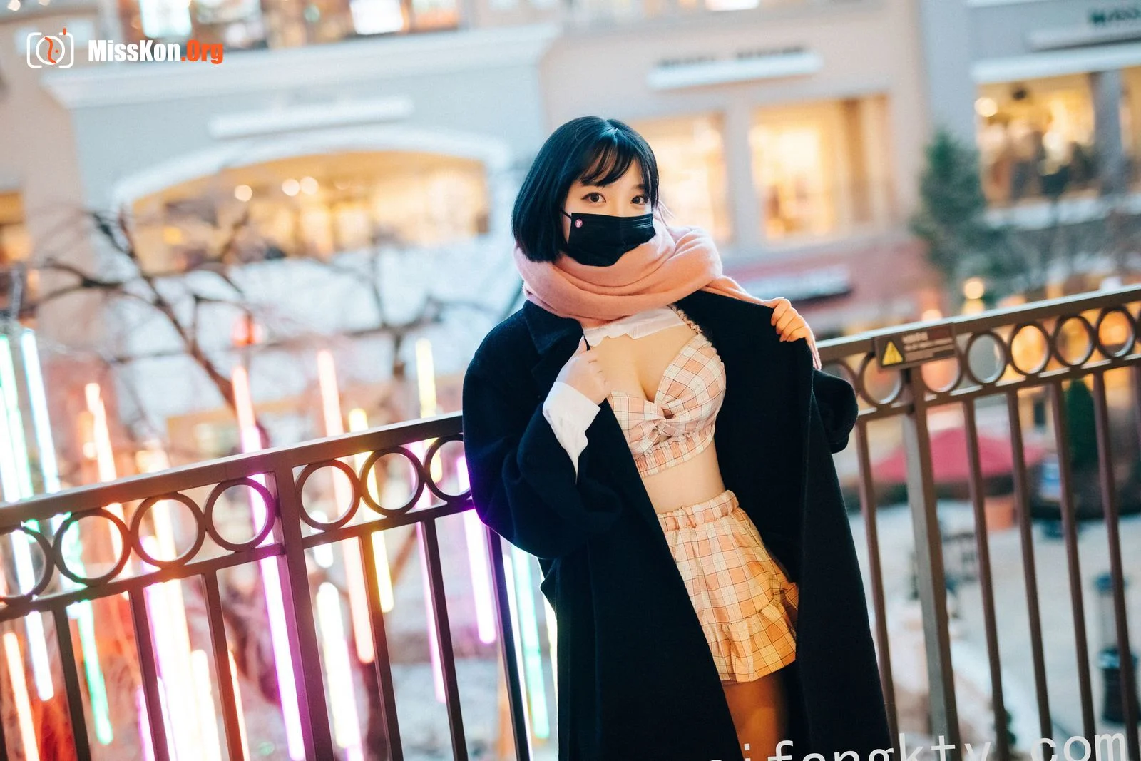 Sun Lele's "Doube Date" - Photo 56
