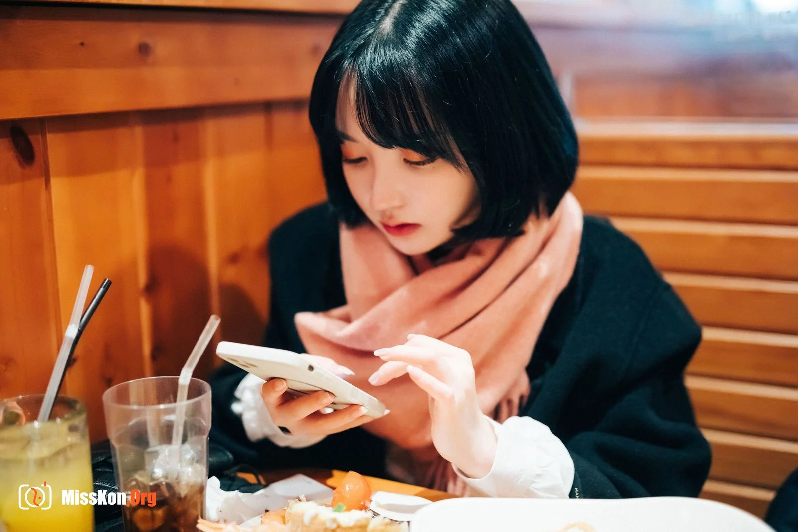 Sun Lele's "Doube.Date" - Photo 2