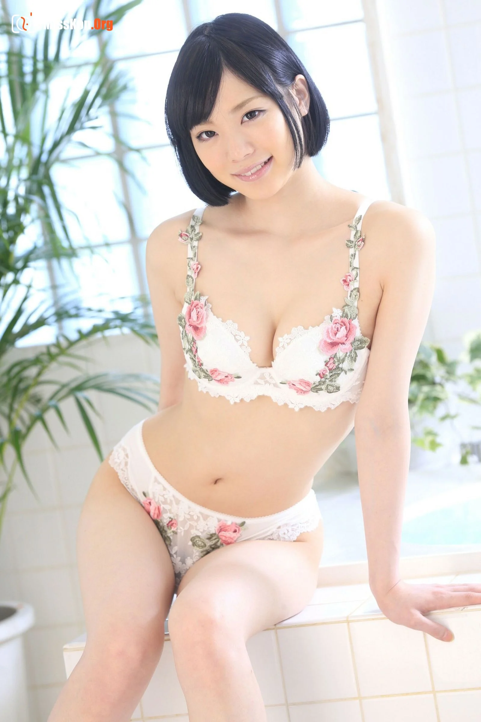 Suzumura Airi (2021-08 POSE MESSAGE 10) - Photo 12