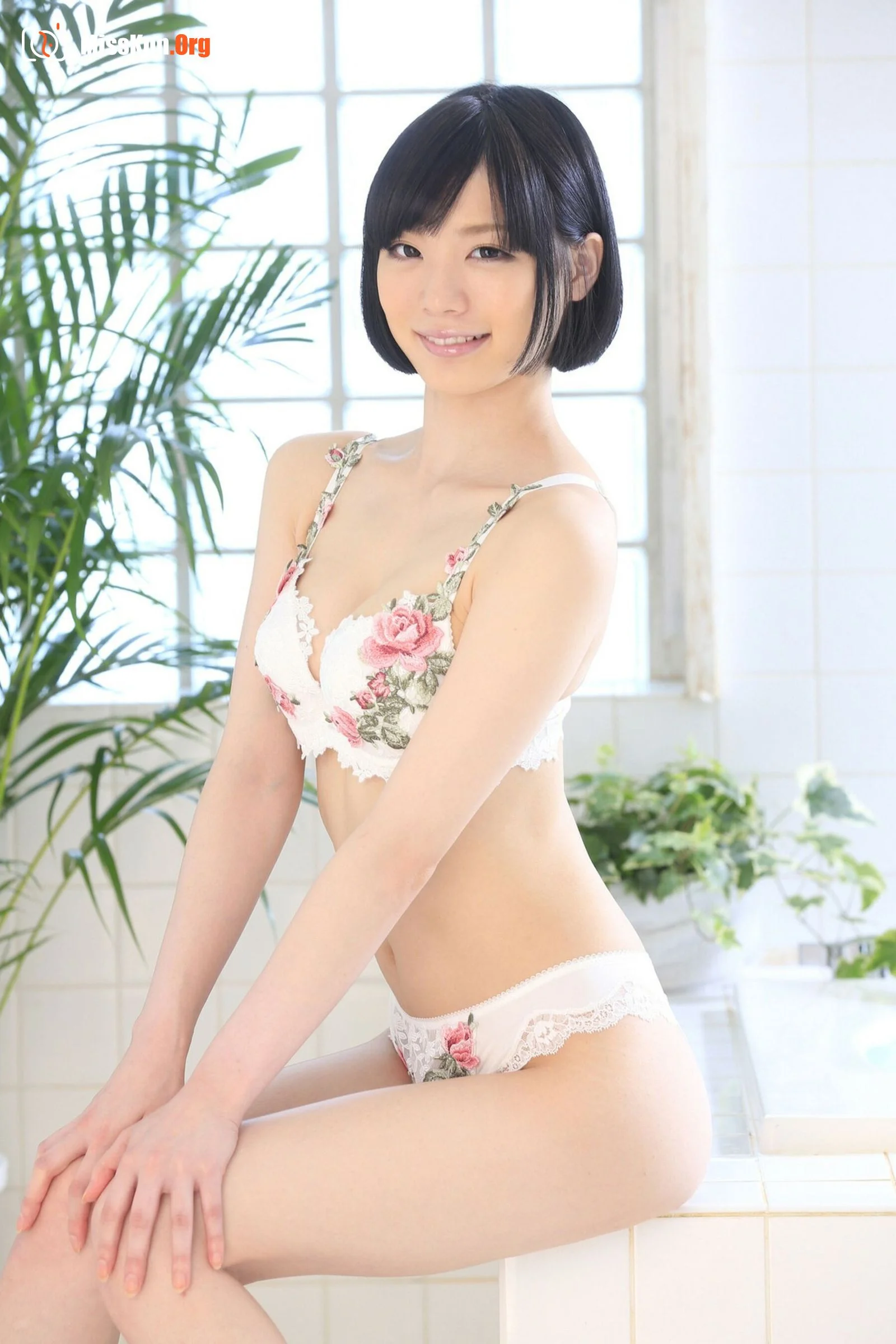 Suzumura Airi (2021-08 POSE MESSAGE 10) - Photo 13