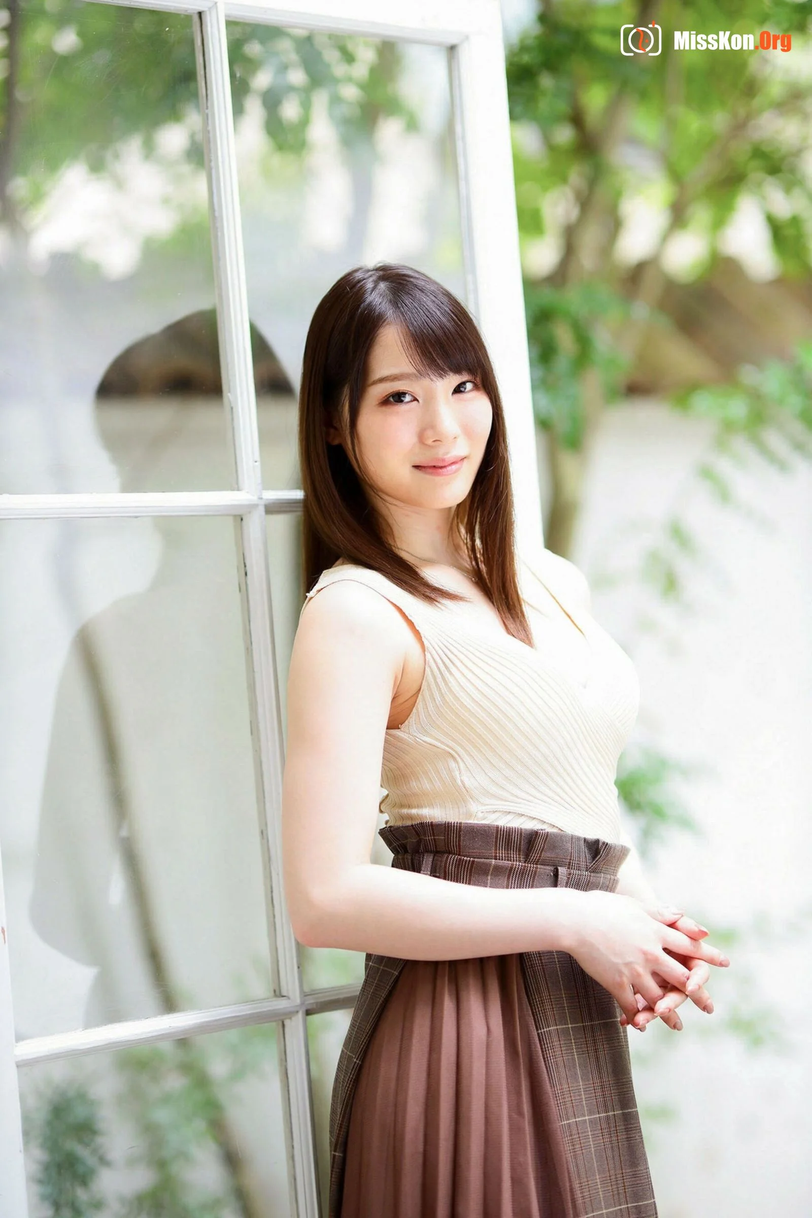 Suzumura Airi (2022-04 POSE MESSAGE 18) - Photo 6
