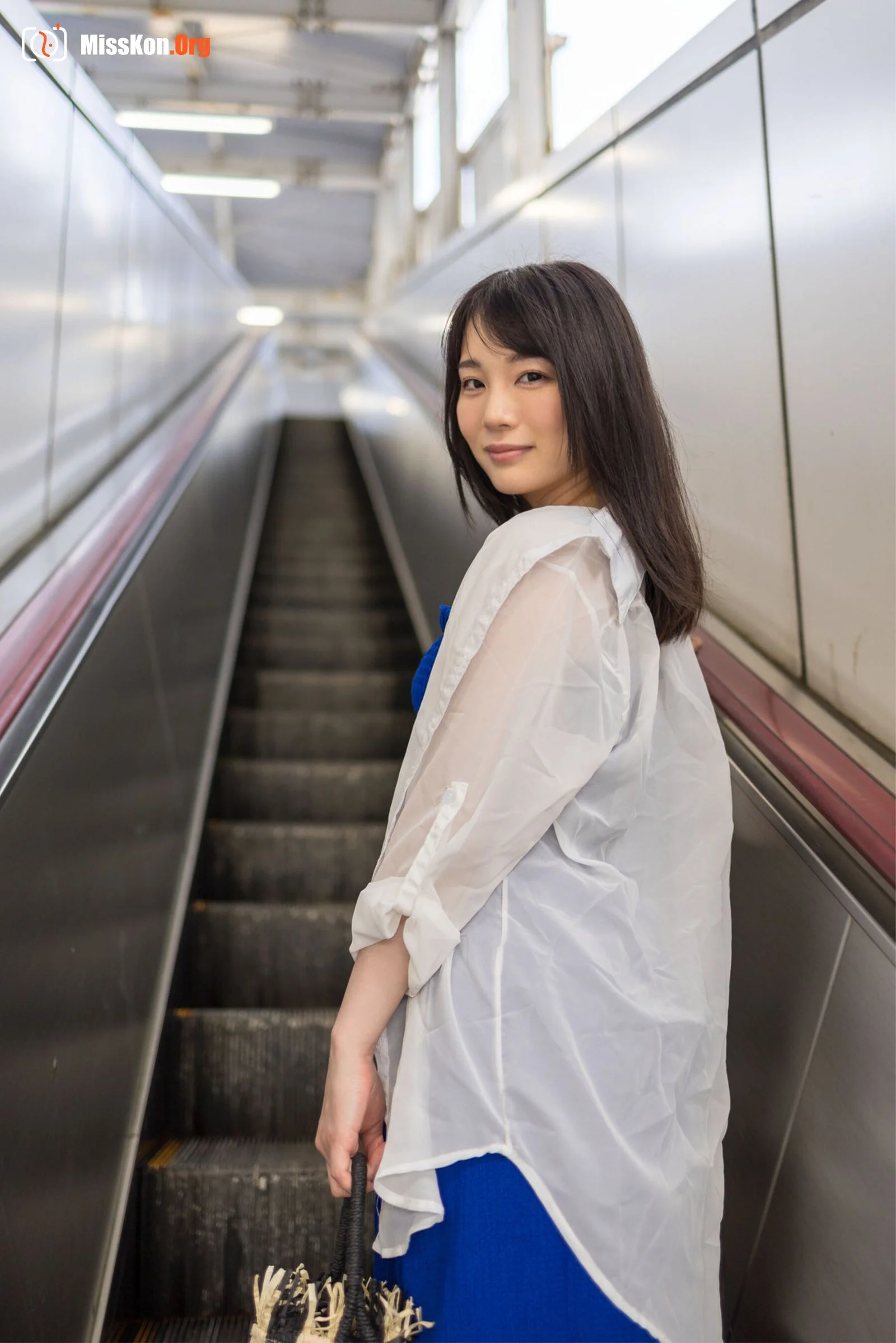 Suzumura Airi: First Okinawa photo shoot: AIRI - Photo 10