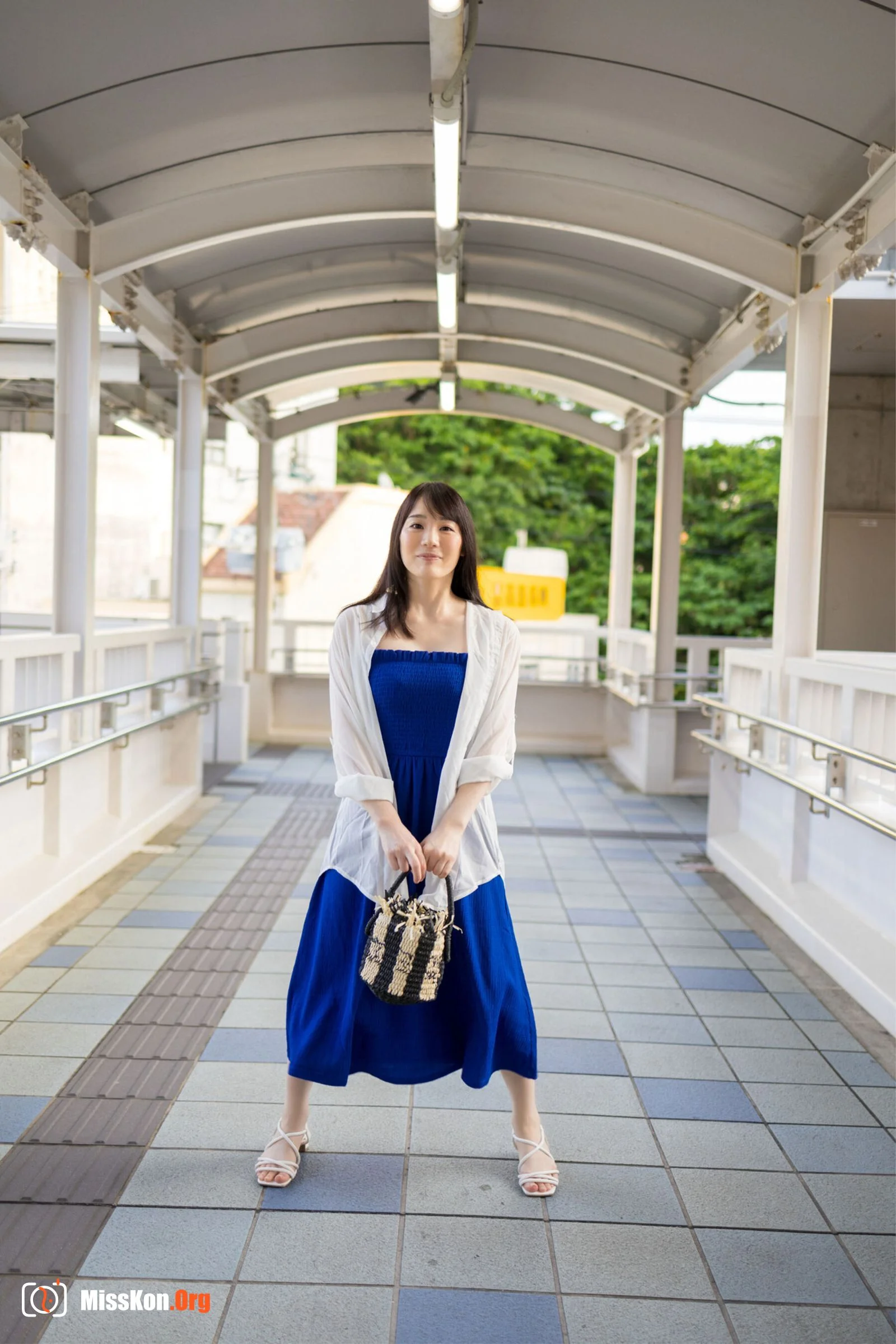 Suzumura Airi: First Okinawa photo shoot: AIRI - Photo 9