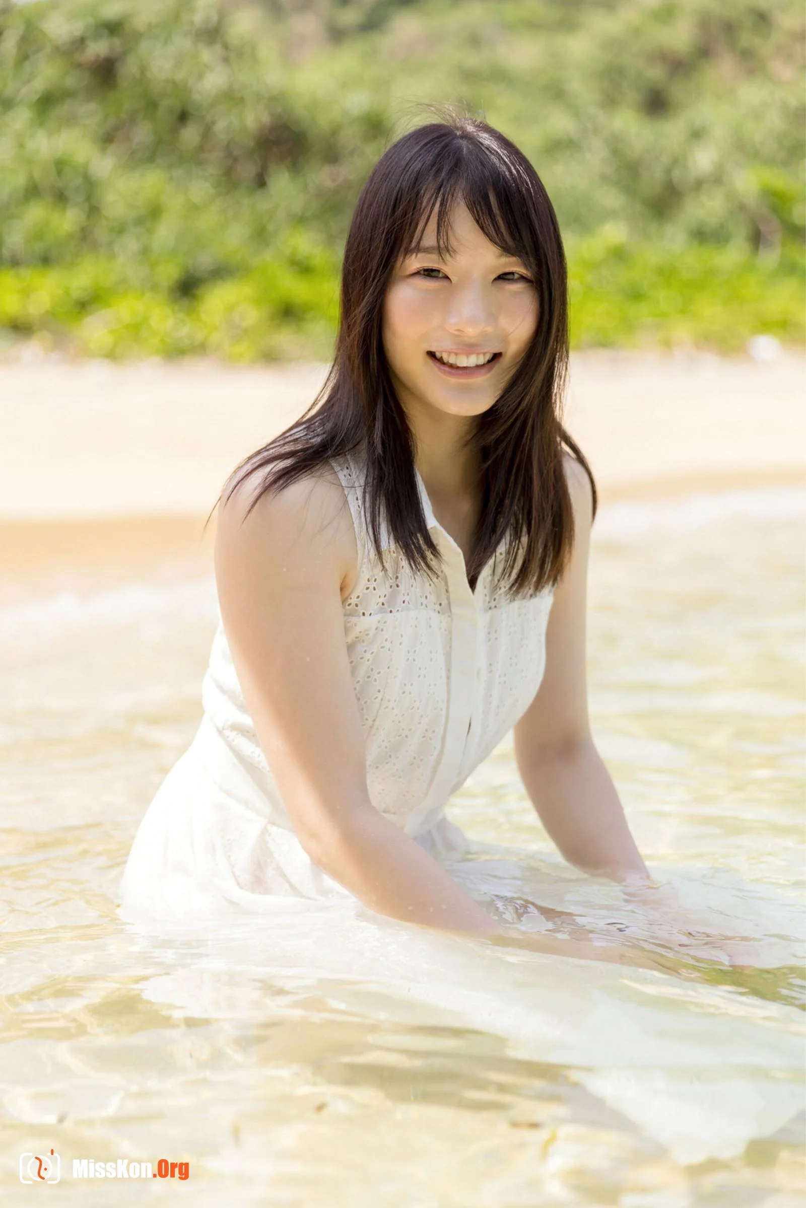 Suzumura Airi: Okinawa Photoshoot Part 2 Shining - Photo 10