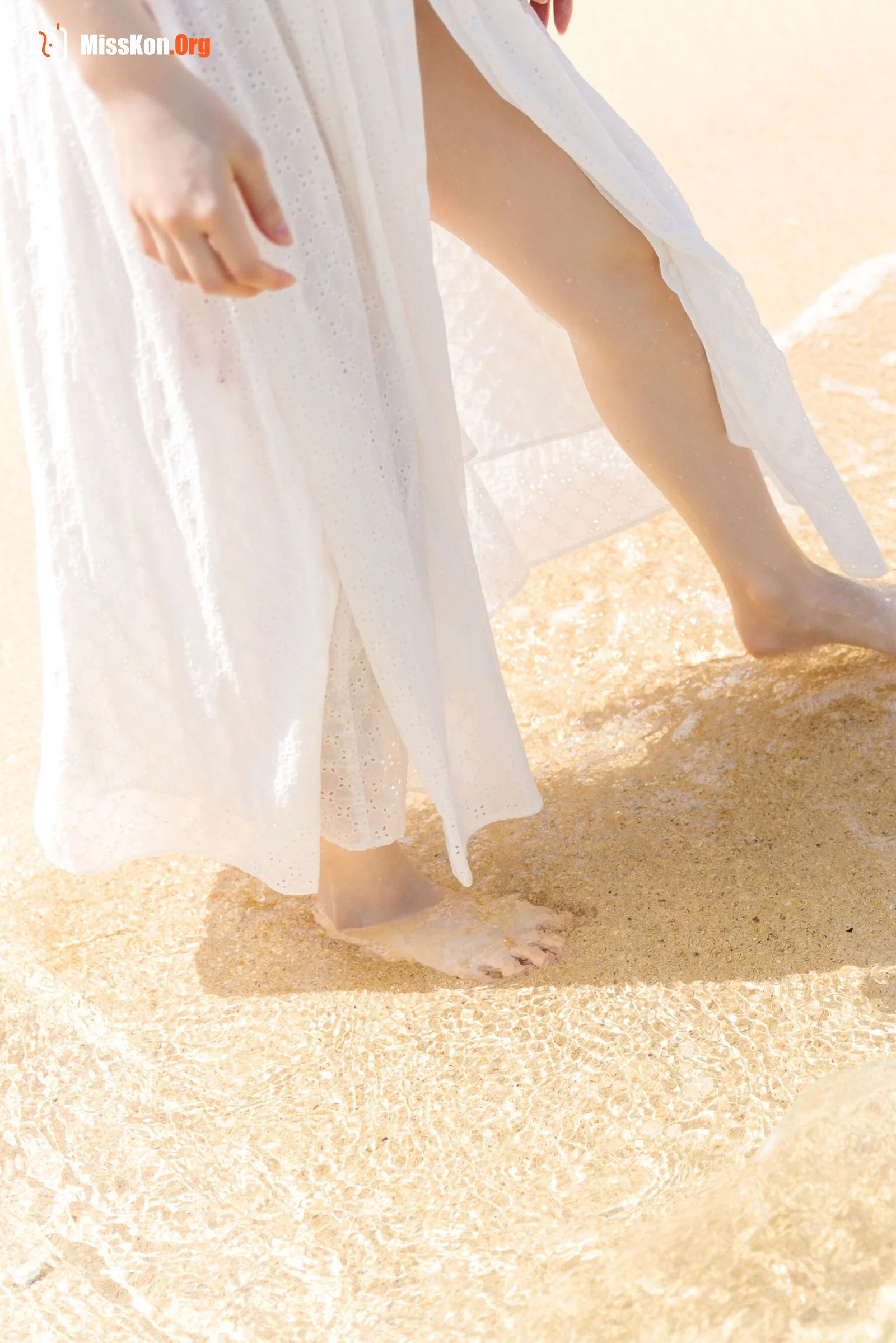 Suzumura Airi: Okinawa Photoshoot Part 2 Shining - Photo 13