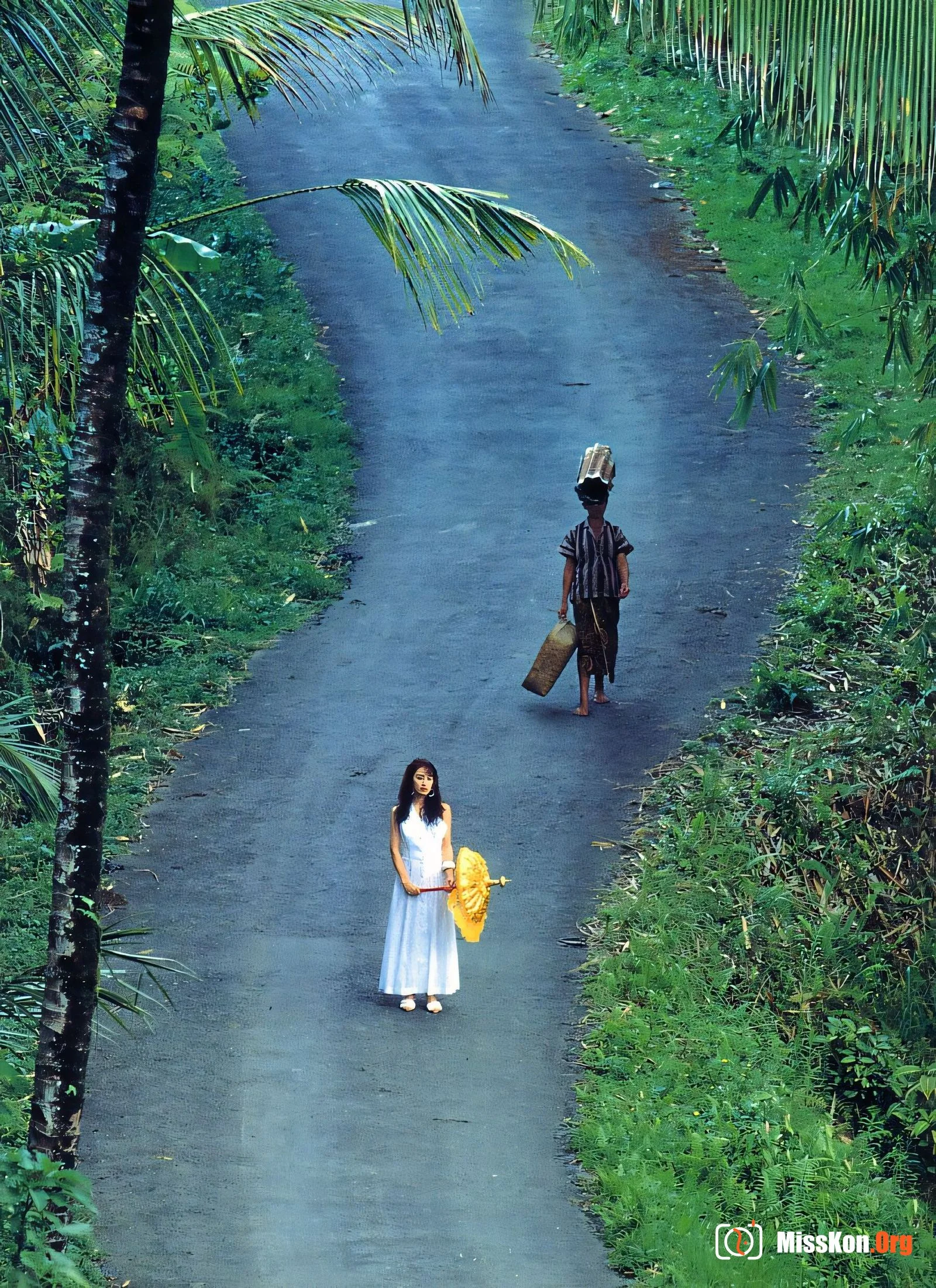 Takakura Miki: South Fairy Tale - Photo 19