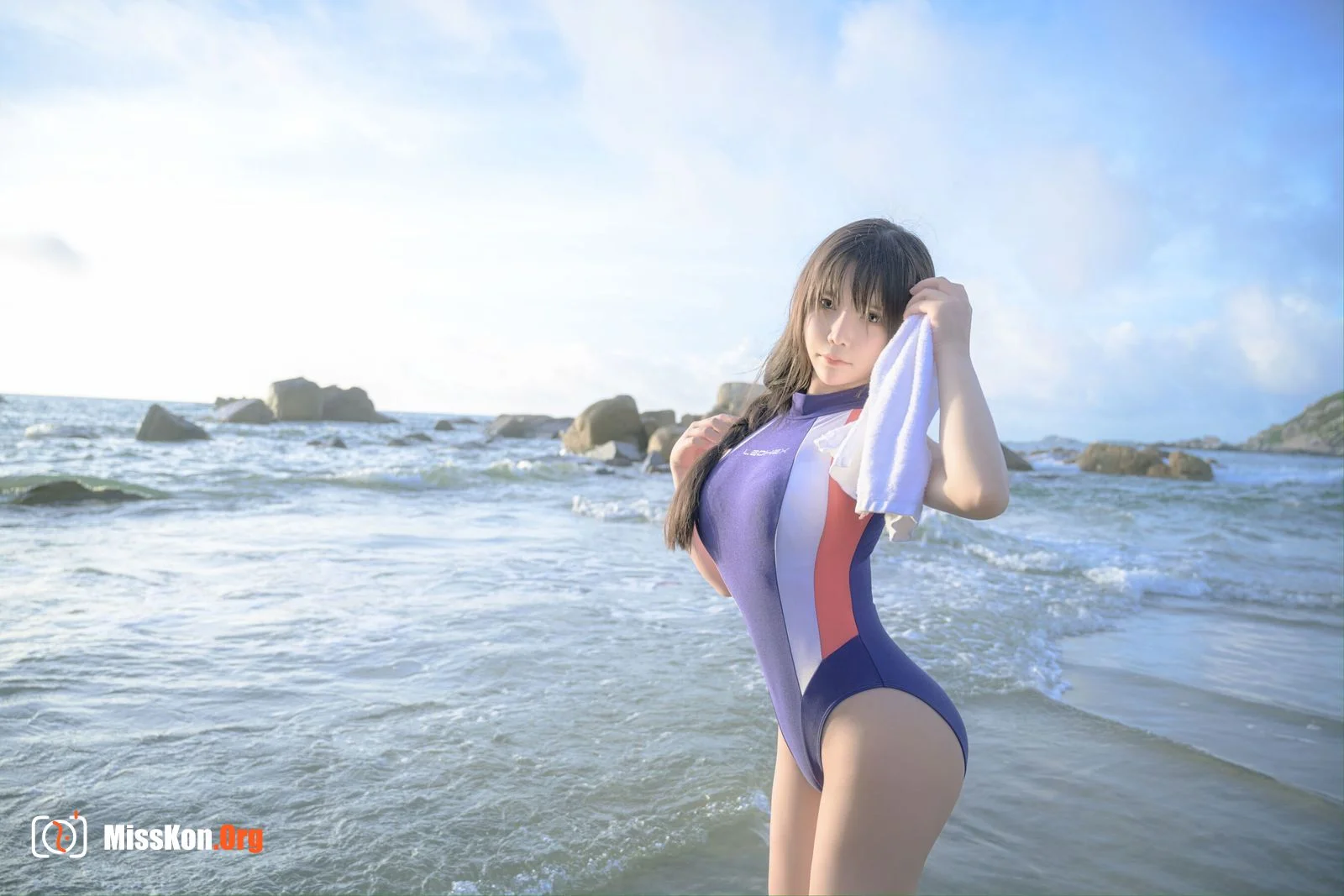 Take Mozi away: New Competitive Swimsuits - Photo 12