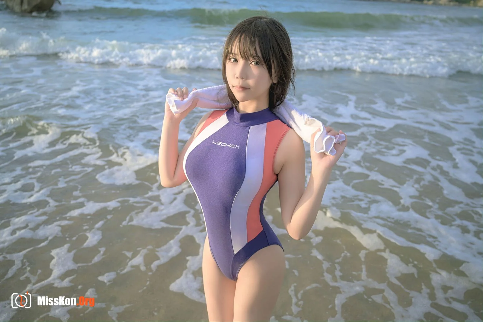 Take Mozi away: New Competitive Swimsuits - Photo 8