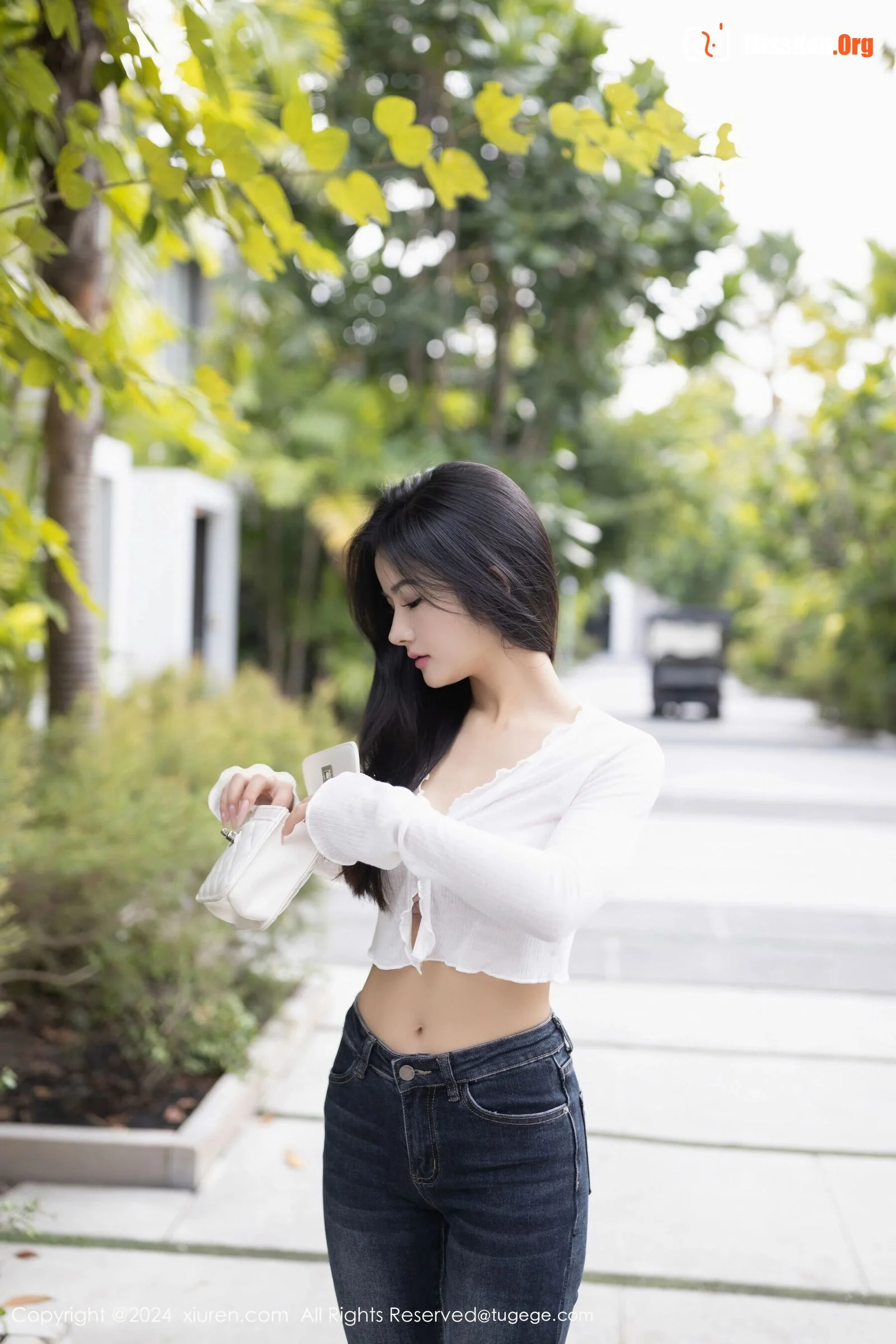 Tan Xiaoling - Photo 2
