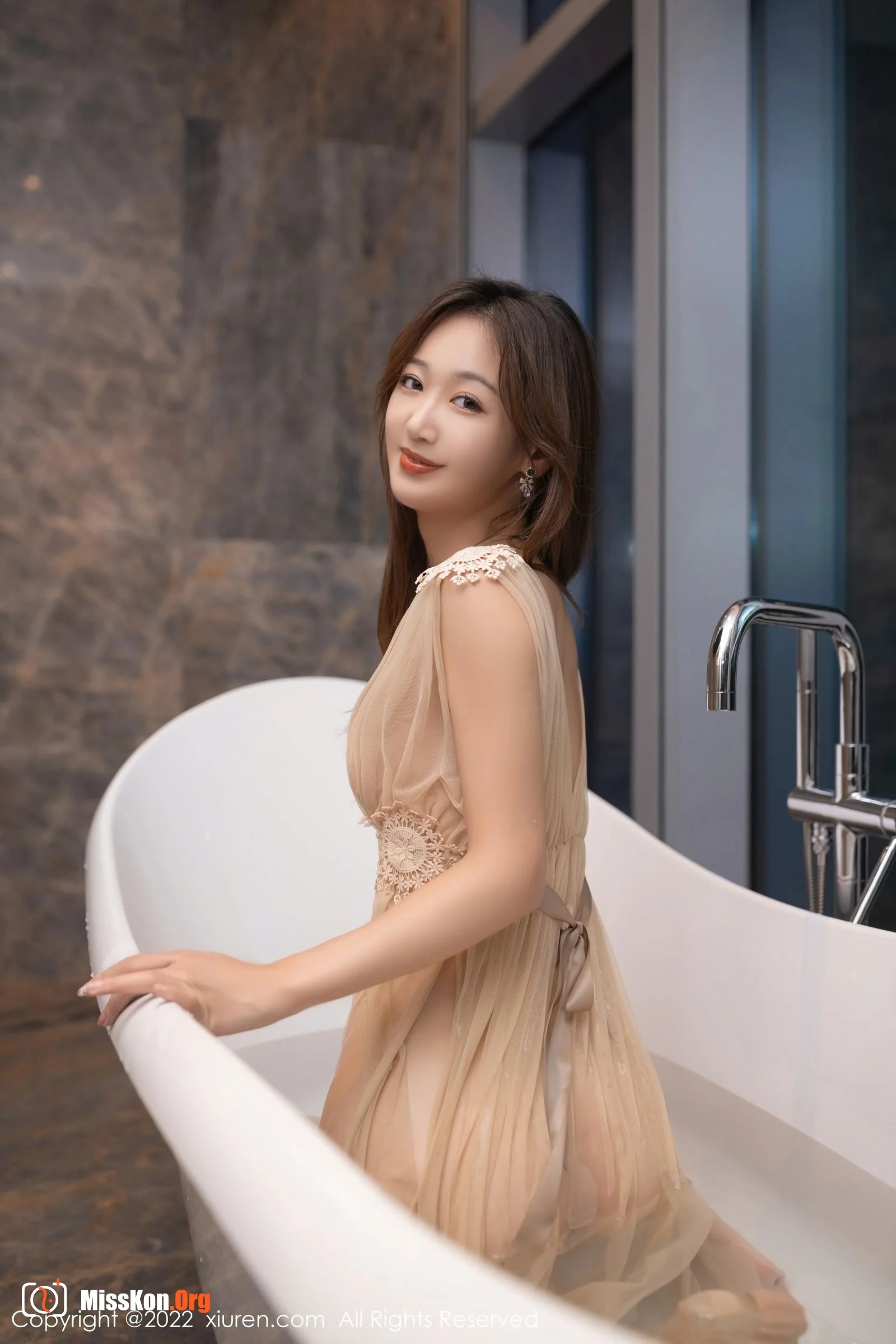 Tang Anqi - Photo 11