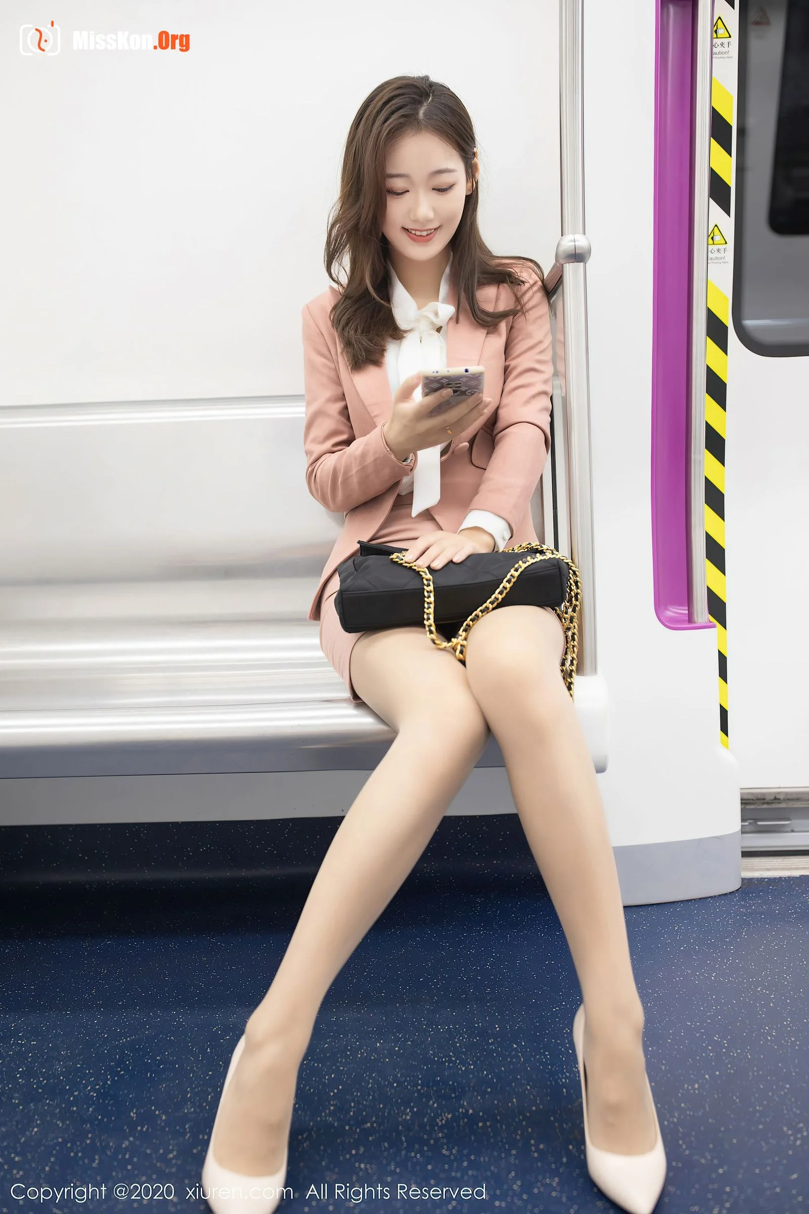 Tang Anqi - Photo 15