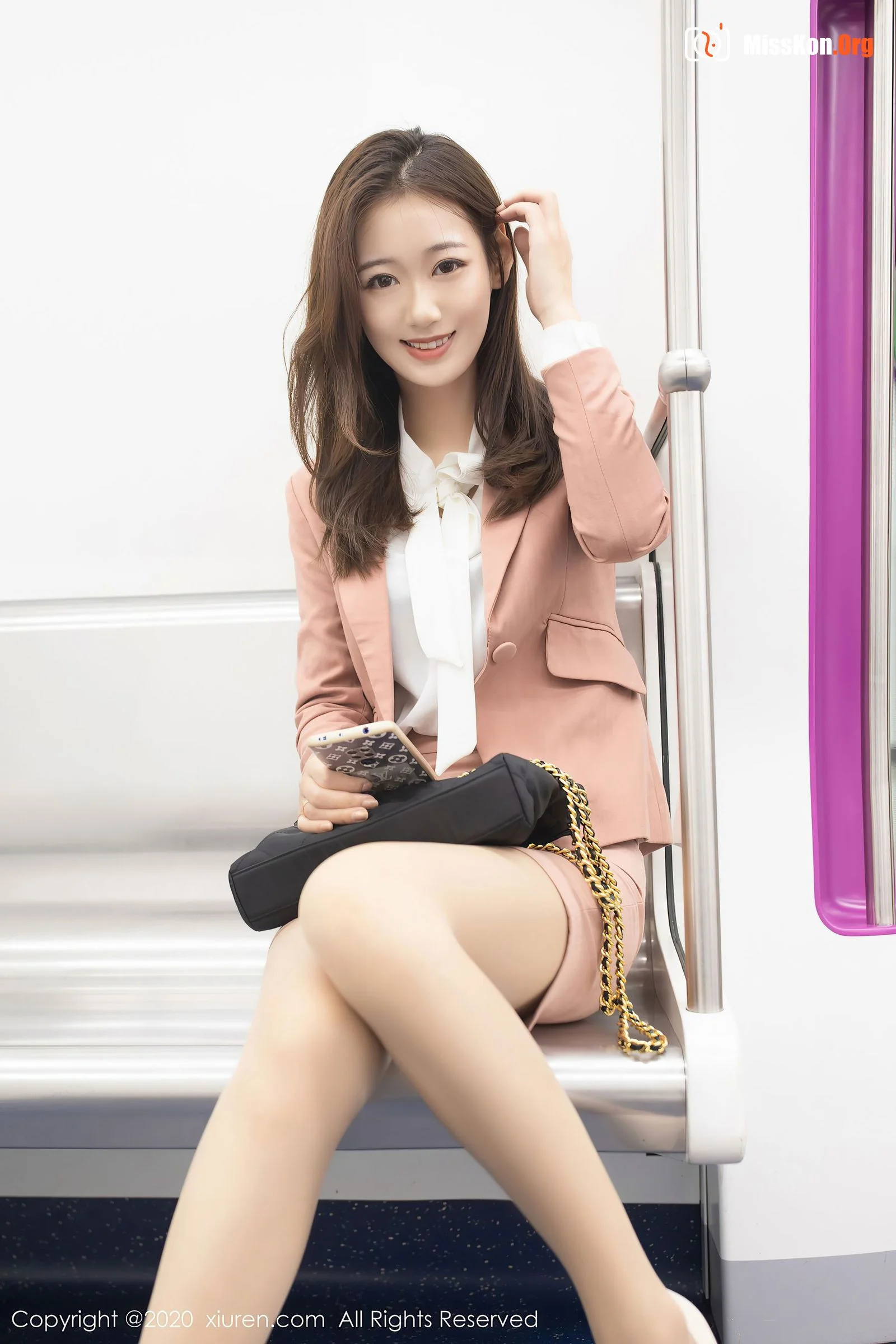 Tang Anqi - Photo 16