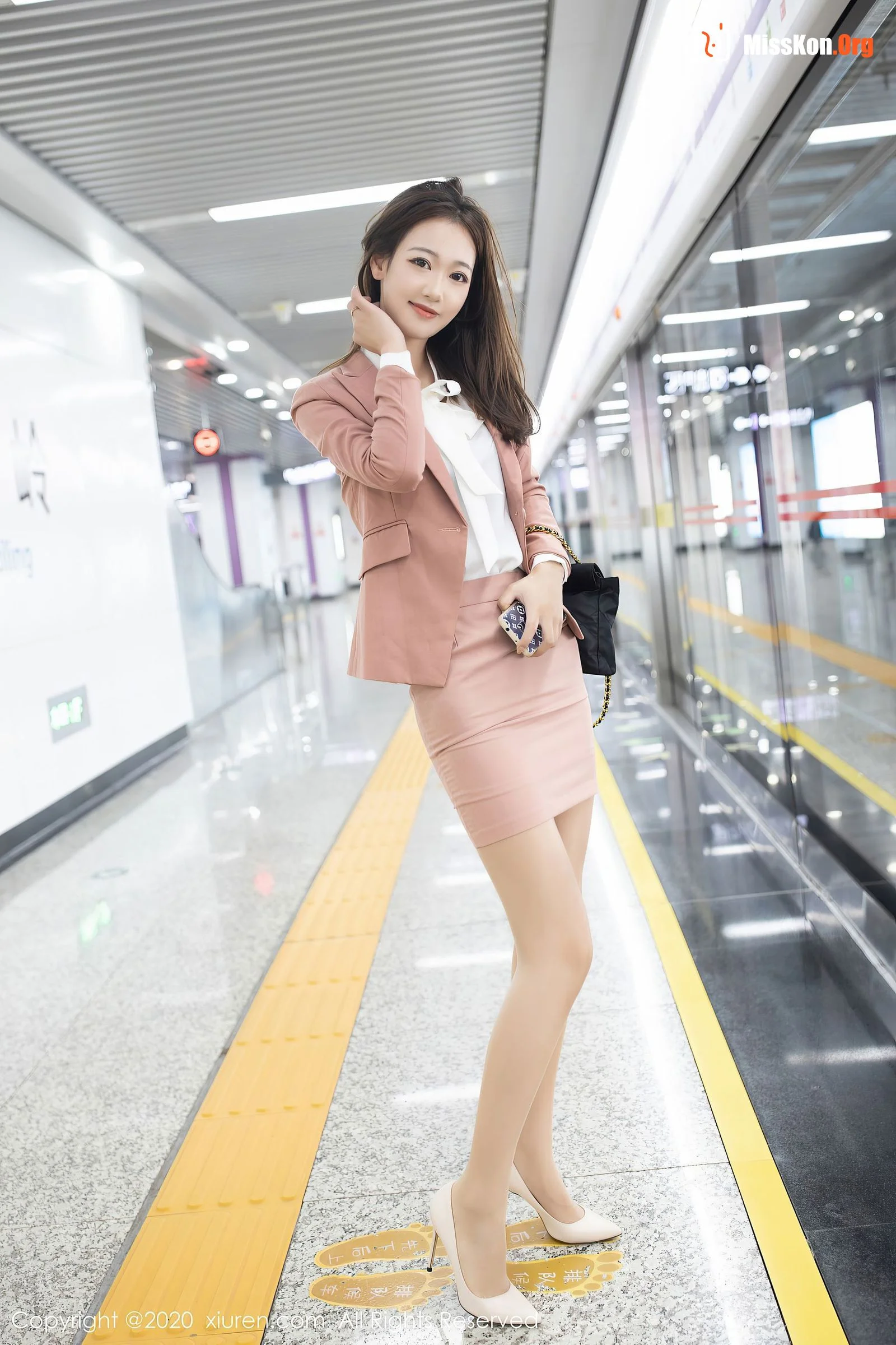 Tang Anqi - Photo 8
