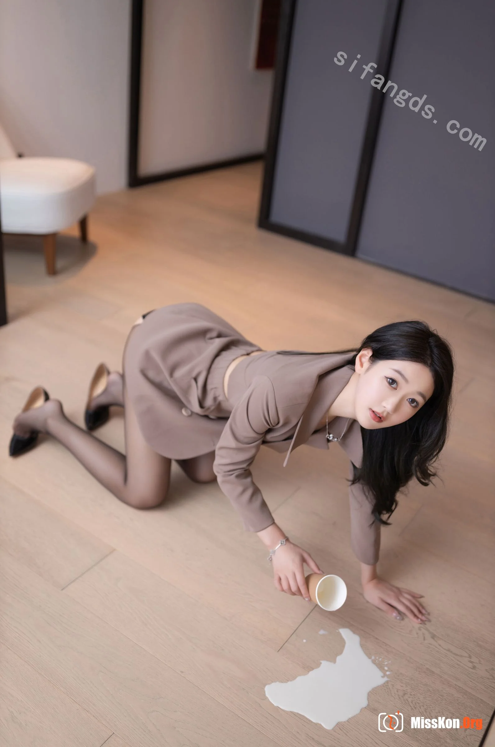 Tang Anqi: Private purchase outflow - Photo 15