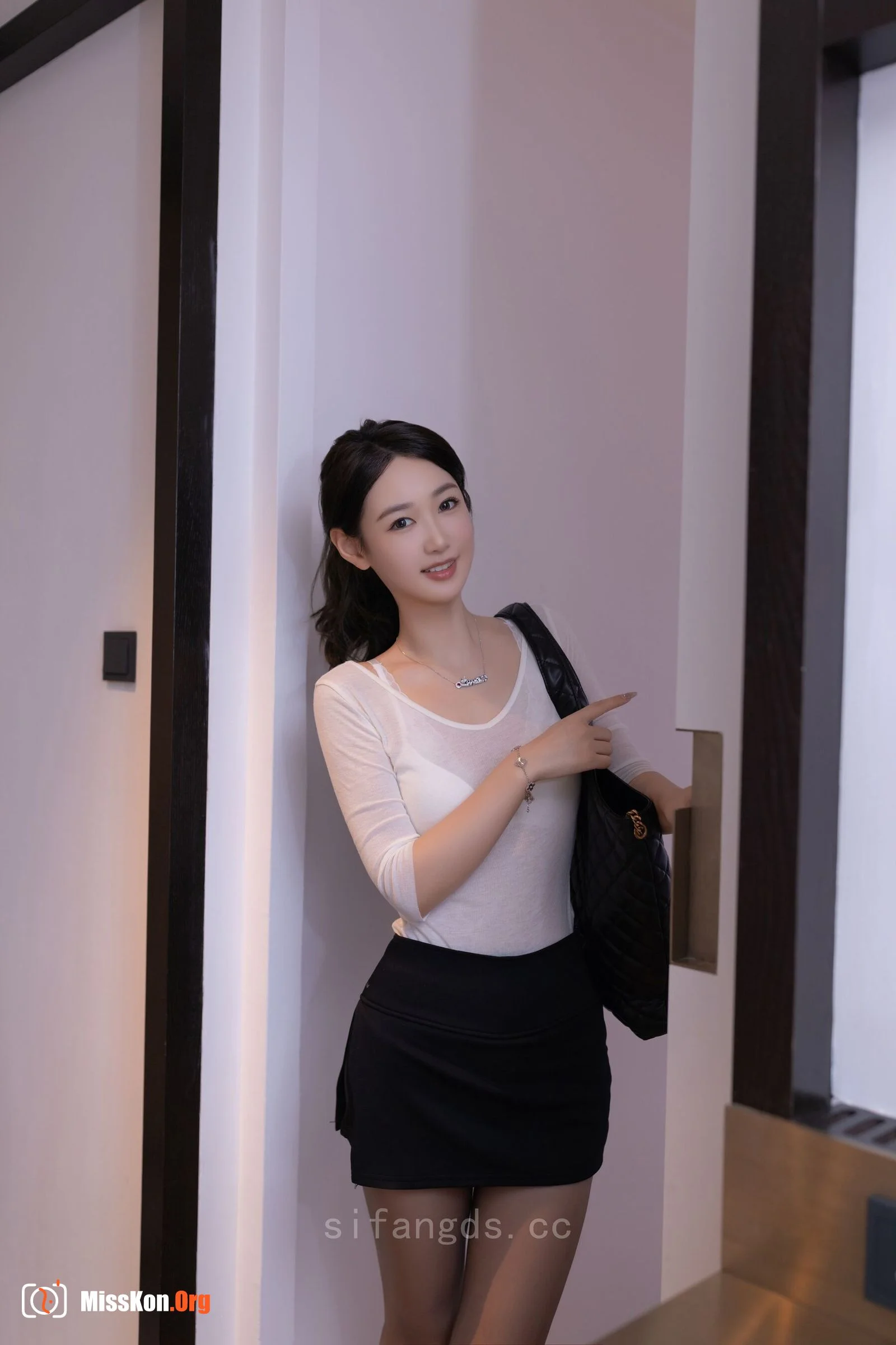 Tang Anqi: Private purchase outflow - Photo 11