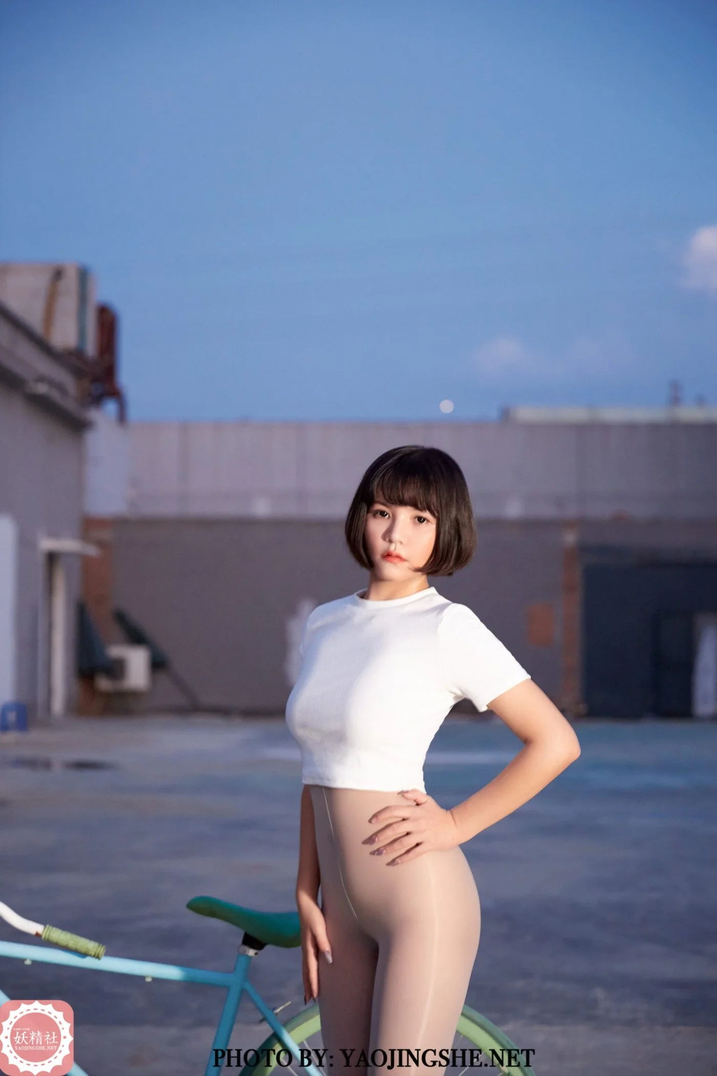 Tang Feifei: On the way home (T2043)