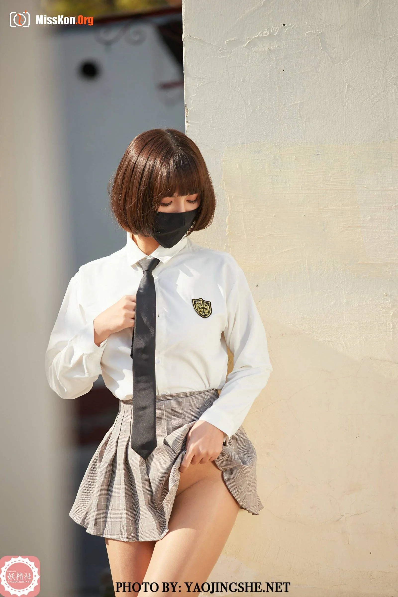 Tang Feifei: School girl in the alley (T2123) - Photo 15