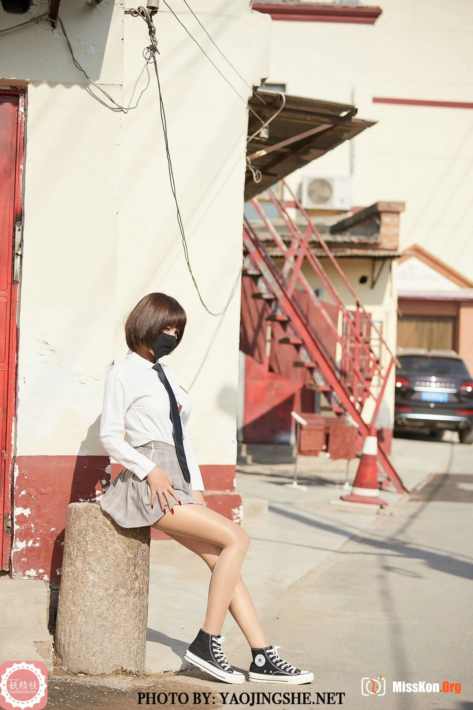 Tang Feifei: School girl in the alley (T2123) - Photo 6