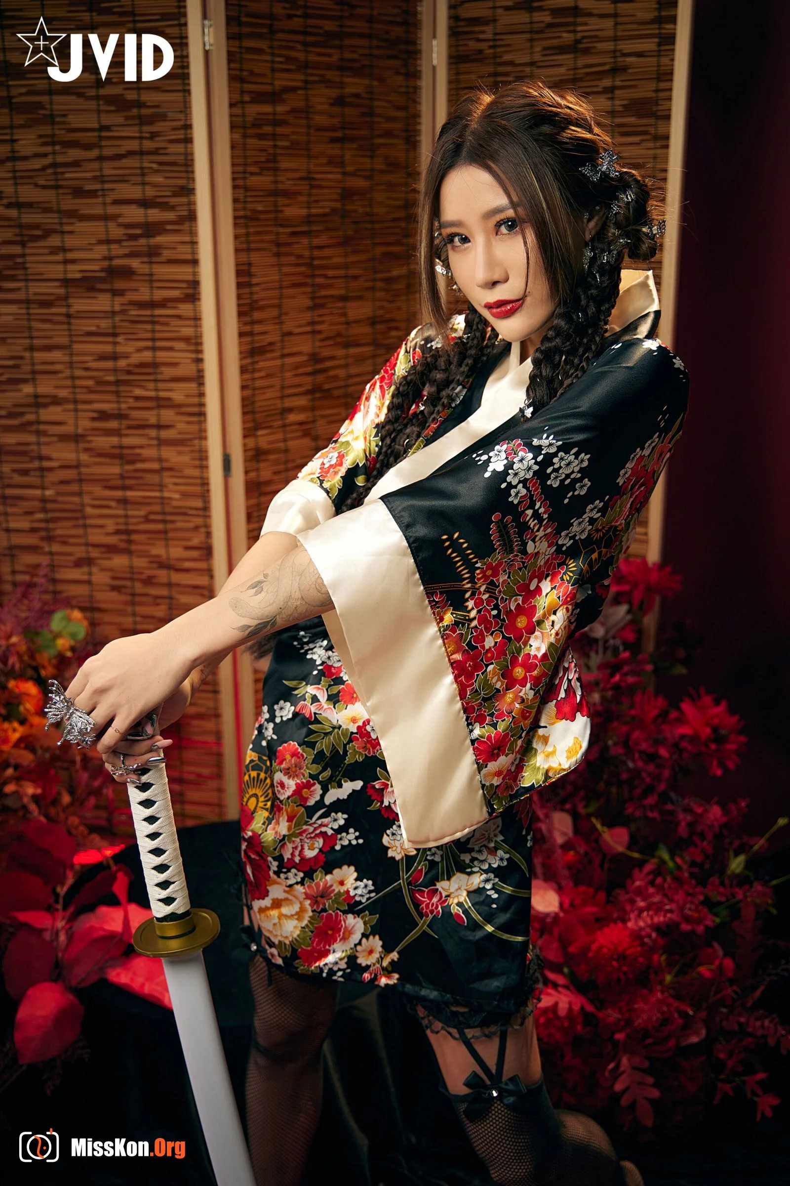 圣上宠幸首选 倾国倾城囍媚娘 婀娜多姿 酥胸外露 - 照片 10
