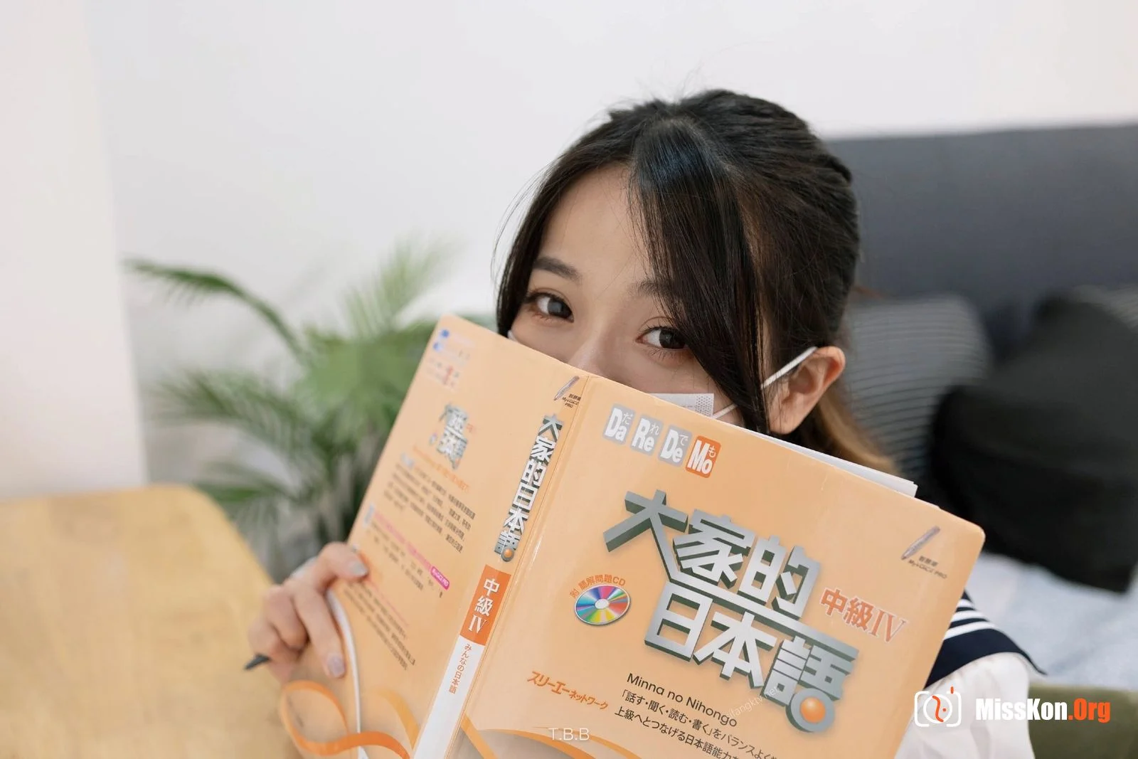 The innocent student girl is not wearing any underwear and seduces the male tutor after class! - Photo 5