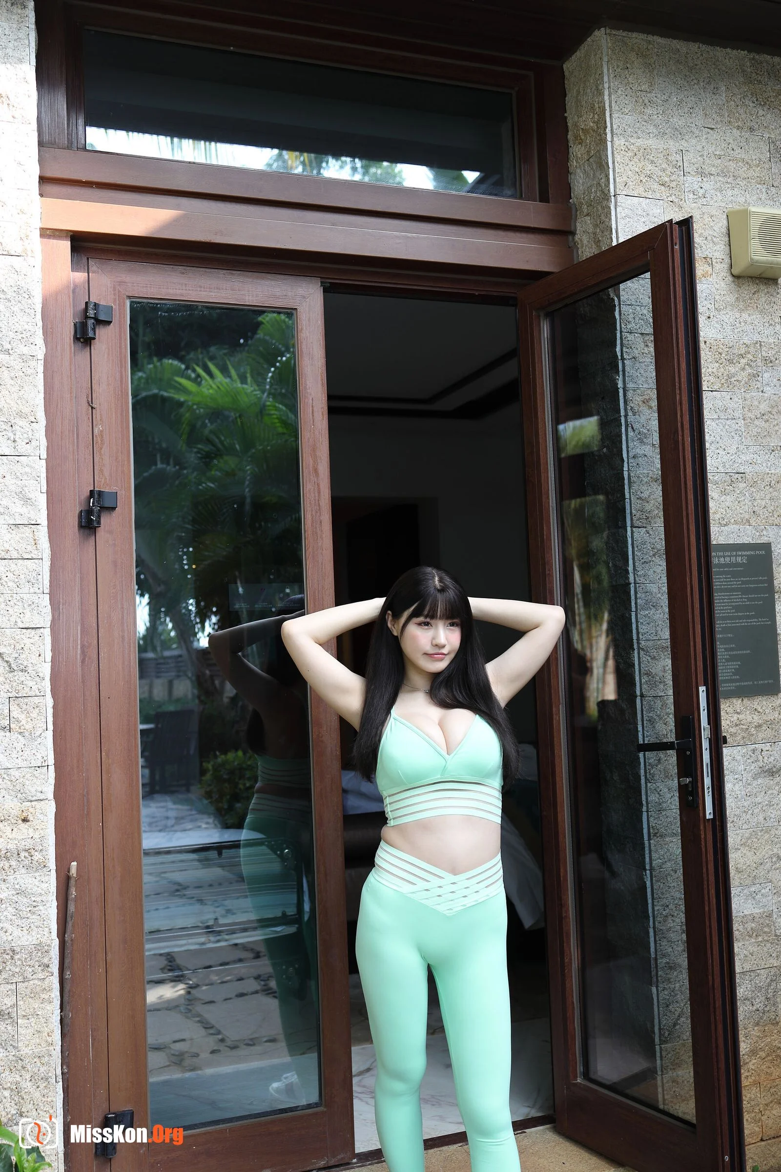 The Most Beautiful Longya Bay, Part 6: Zhu Ke'er's Green Yoga Pants (Magic Mirror Street Photography: Fan Jiahui) - Photo 4