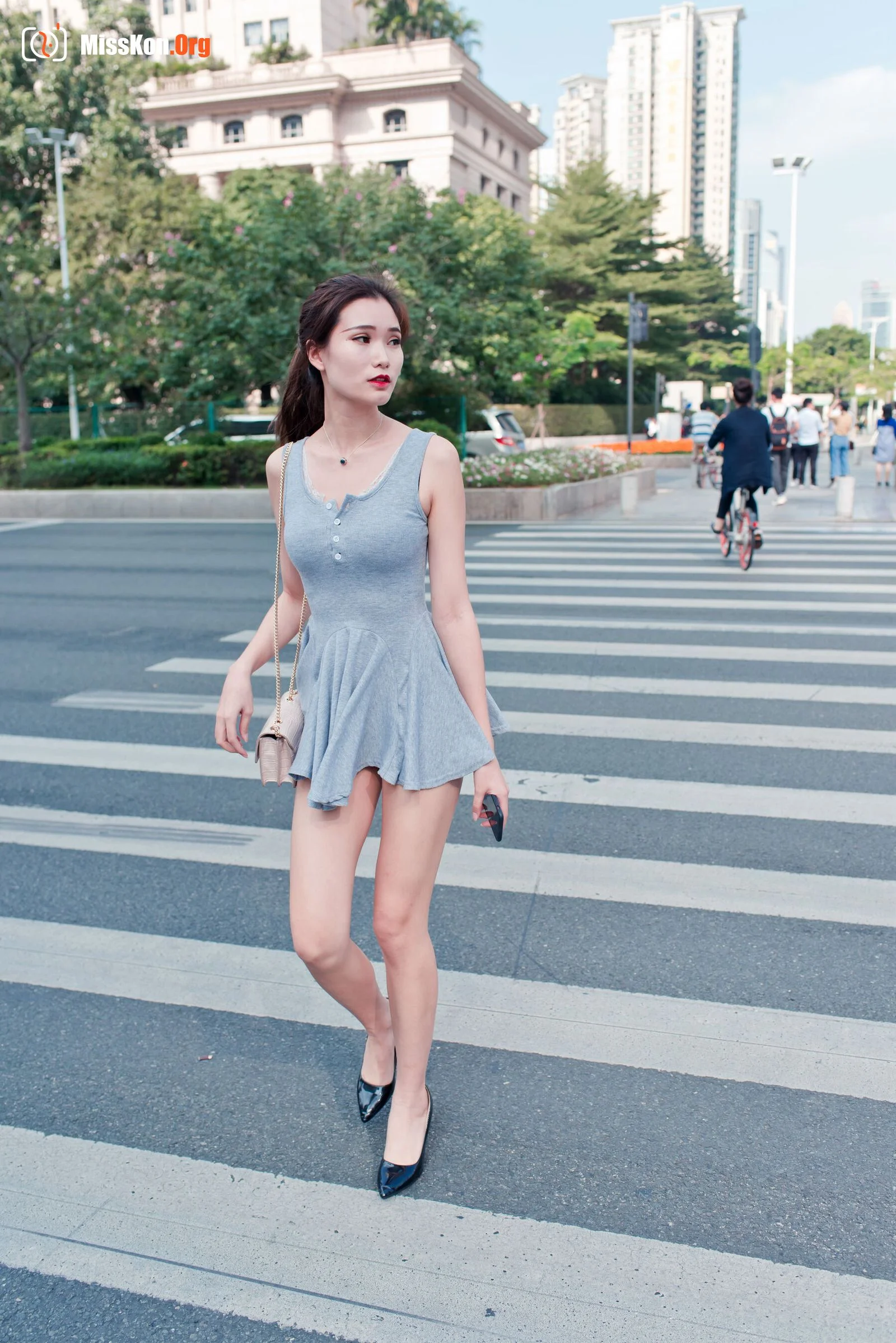 The story of the girl with the best beautiful legs and shredded meat (Magic Mirror) - Photo 7