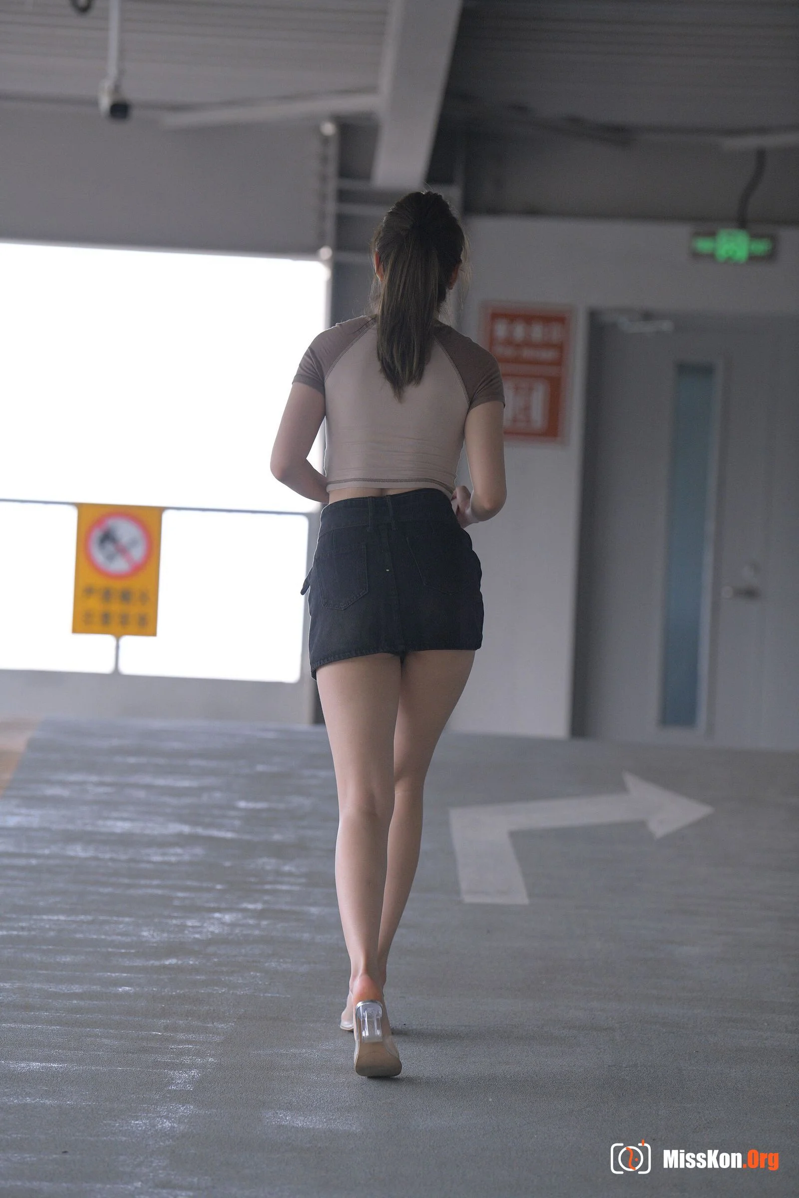 There is a deer in the forest. Deep affection for you (Magic Mirror Street Photography: The Beginning) - Photo 11
