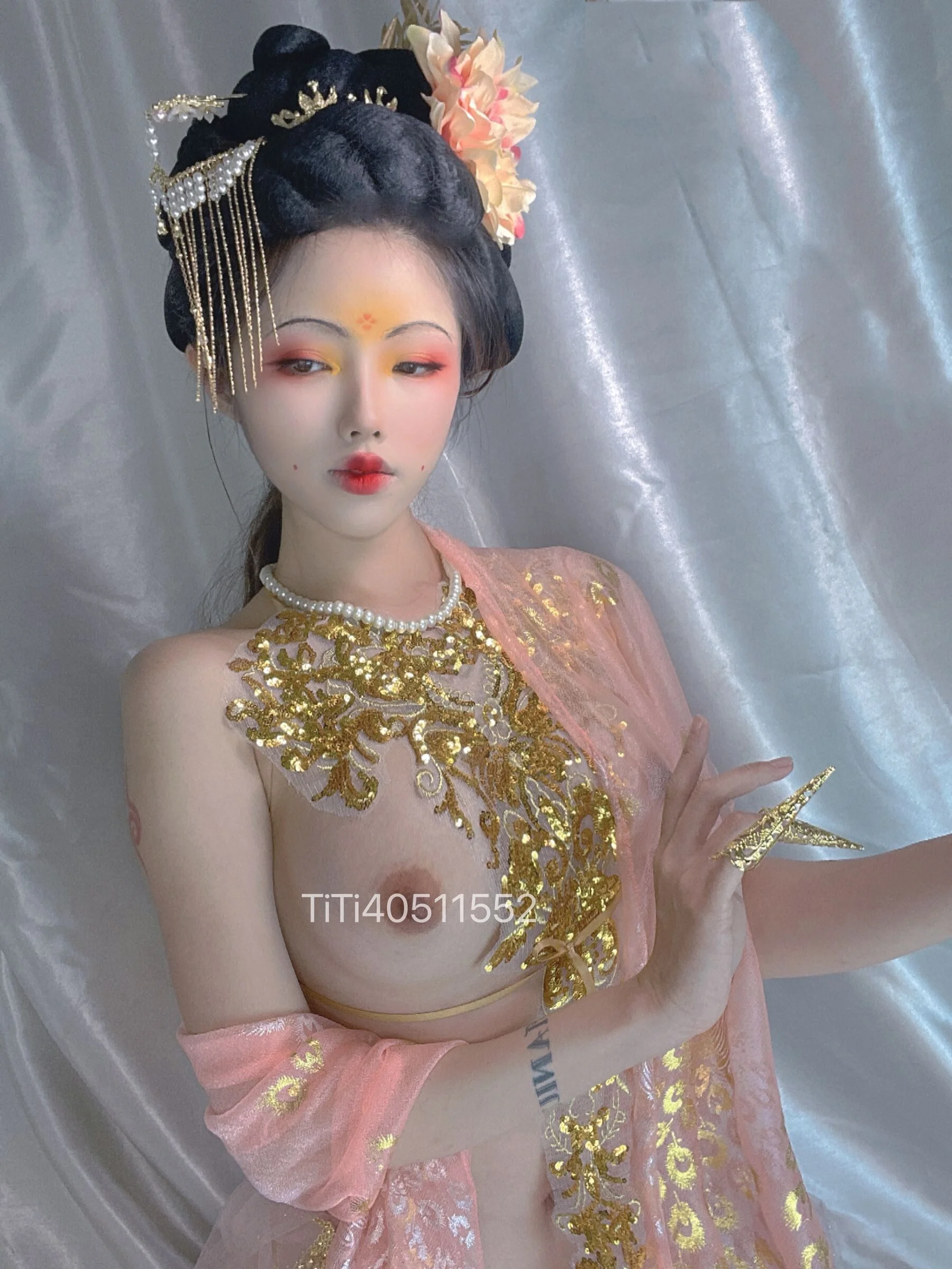 Titanium alloy TiTi: Imperial concubine