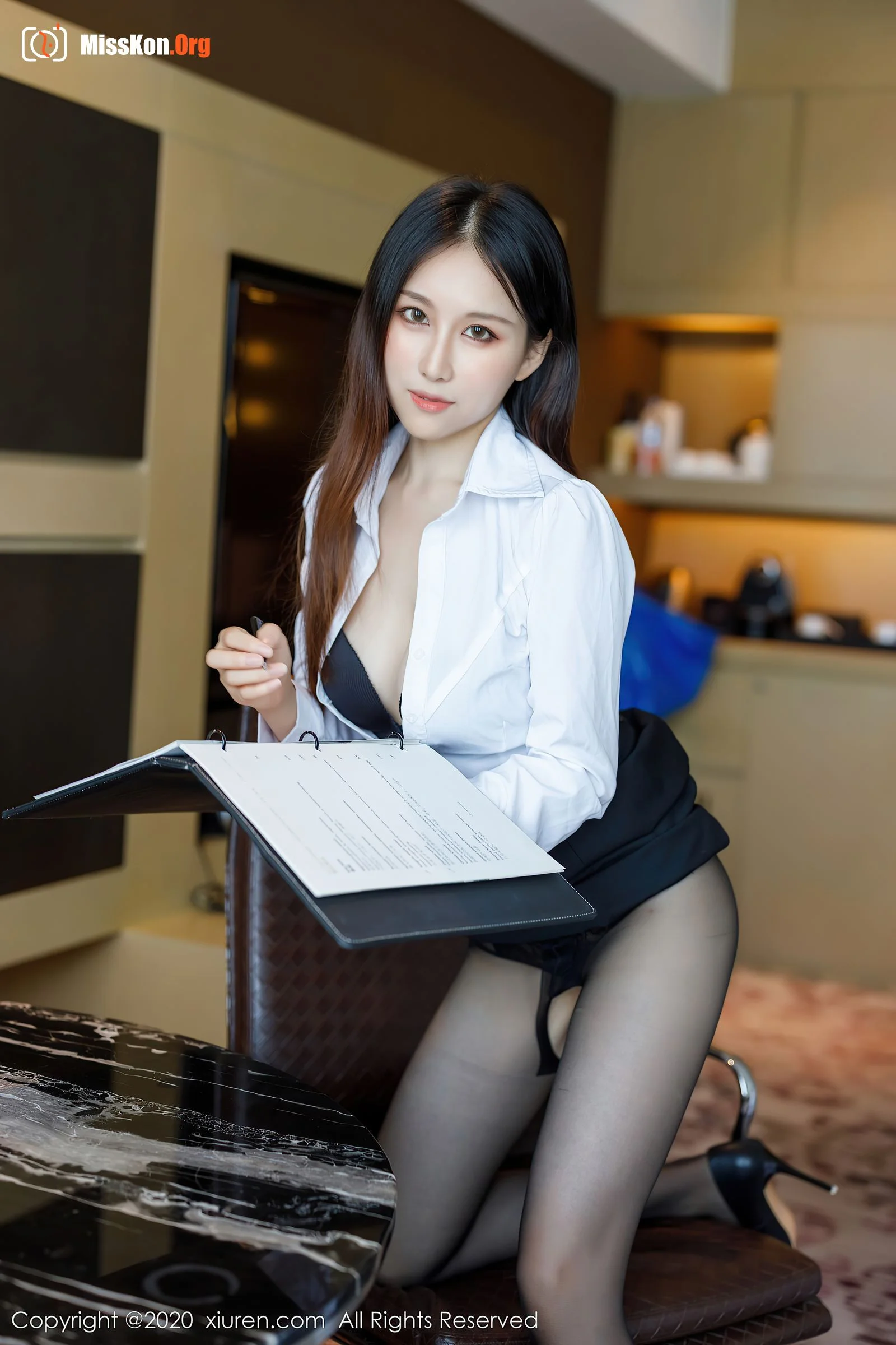 Tsukine Hitomi - Photo 20