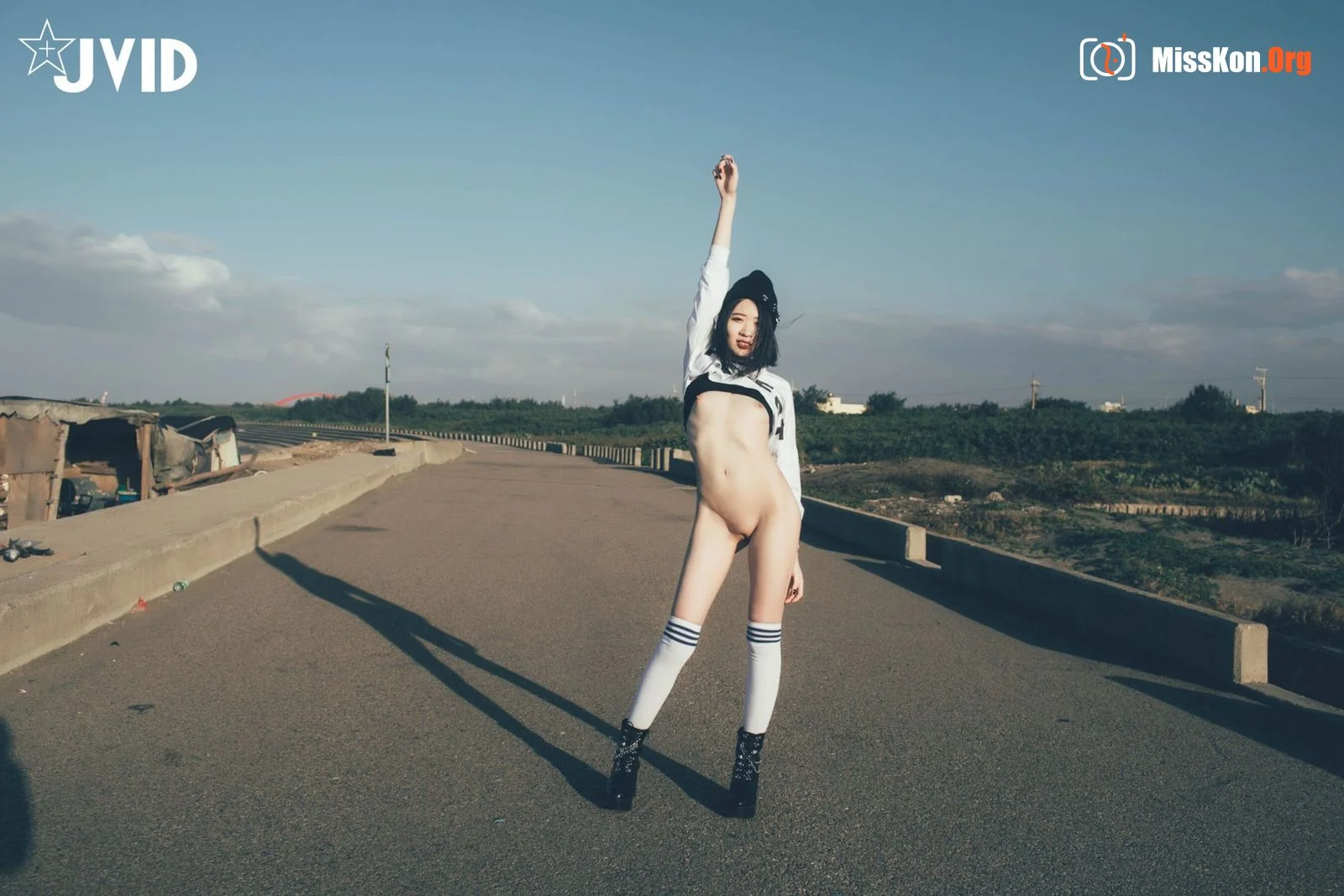 Una: Exposed in the wild - Photo 10