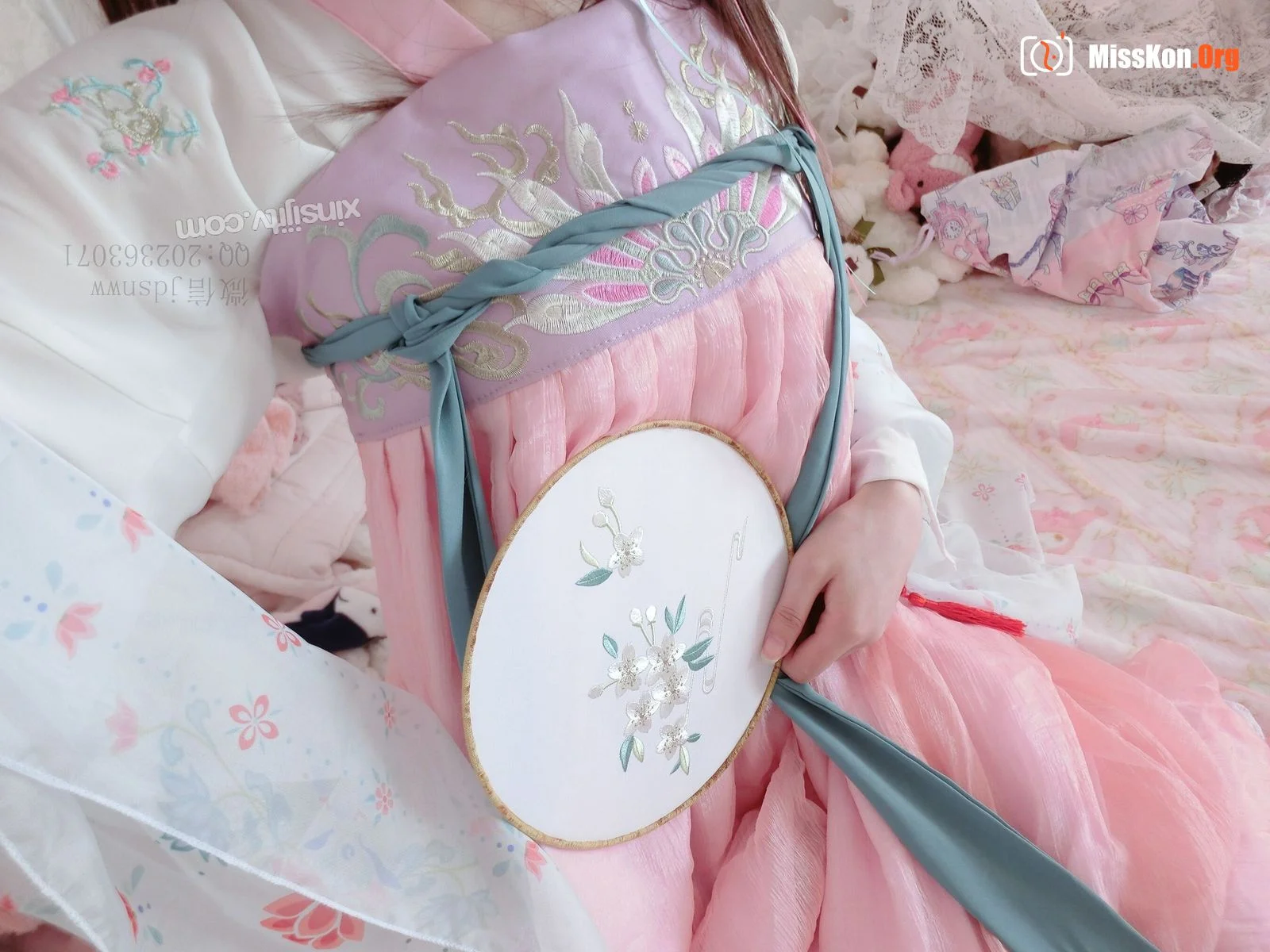 Unknown Chinese model large-scale private photo shoot - Photo 11
