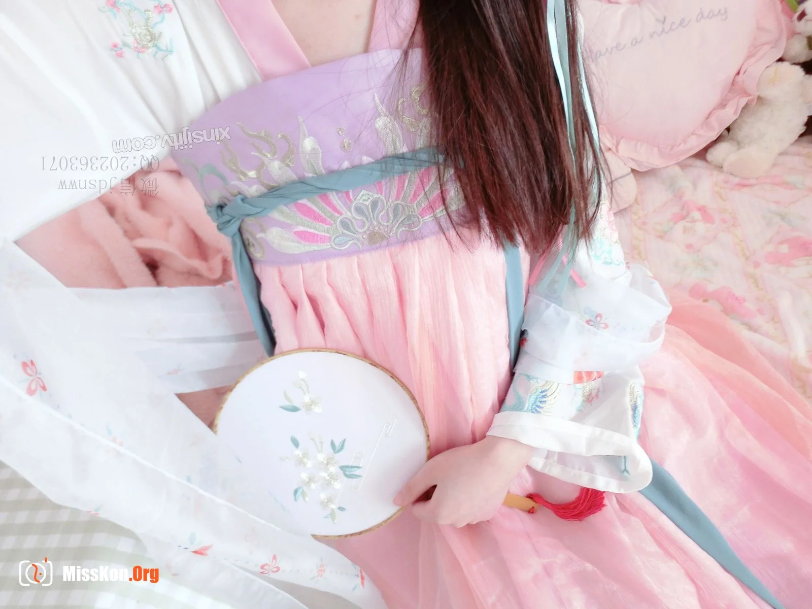 Unknown Chinese model large-scale private photo shoot - Photo 6
