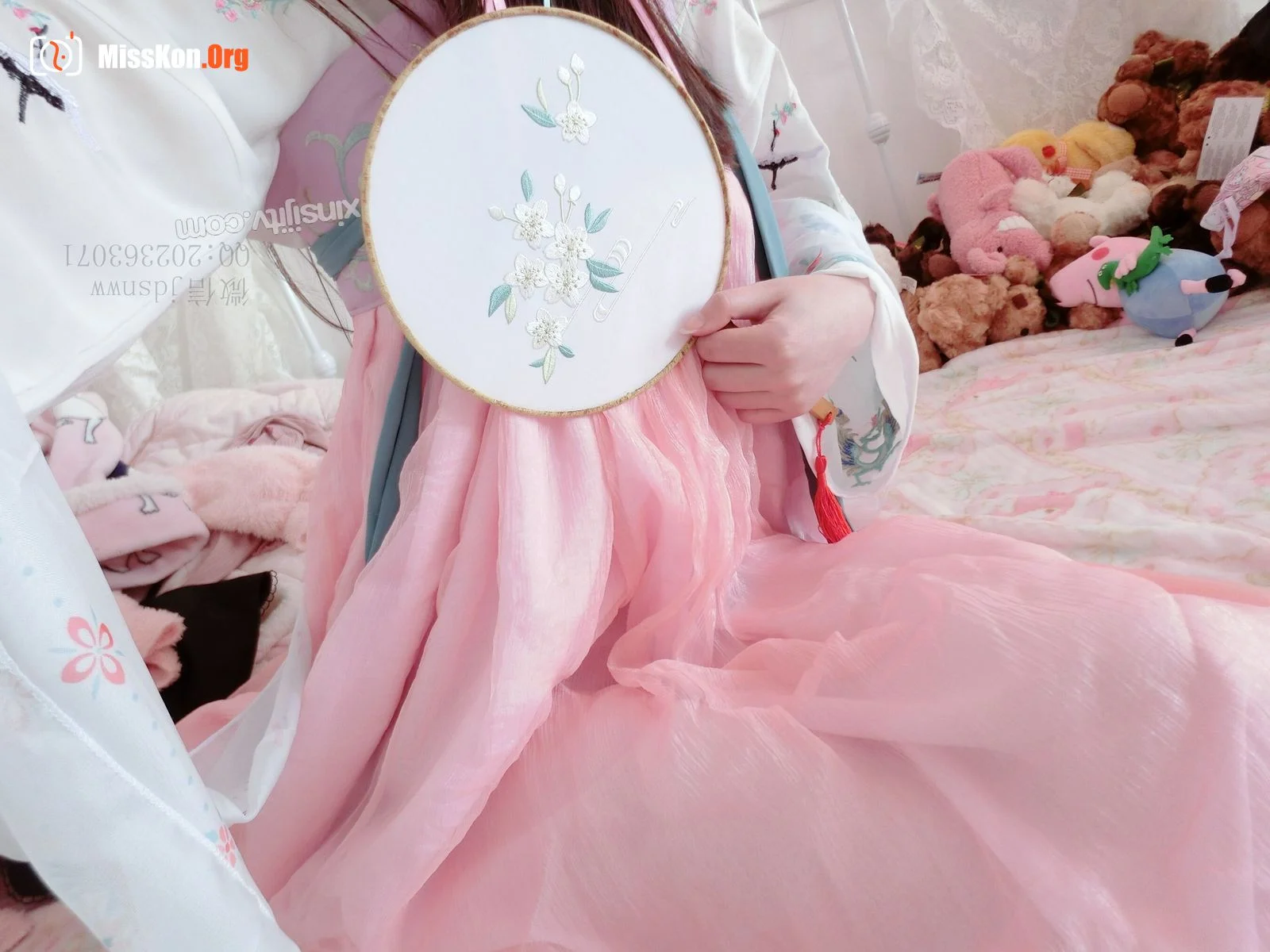 Unknown Chinese model large-scale private photo shoot - Photo 7