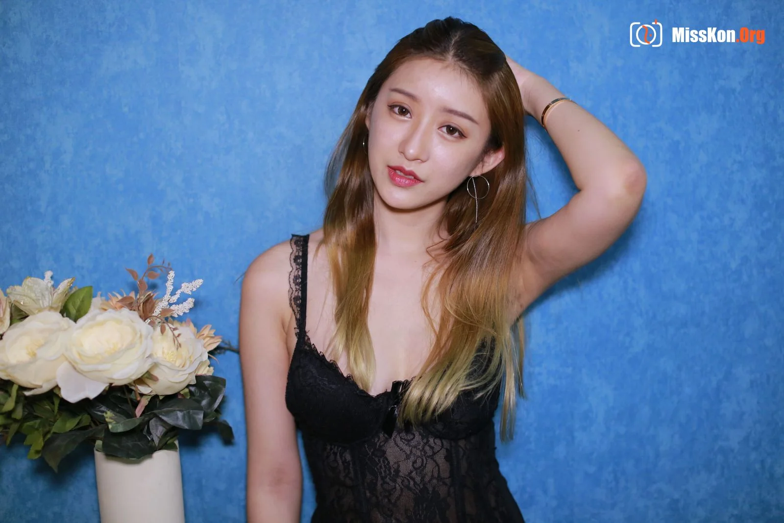Unknown Chinese model sexy photo set (2017-08-03) - Photo 11