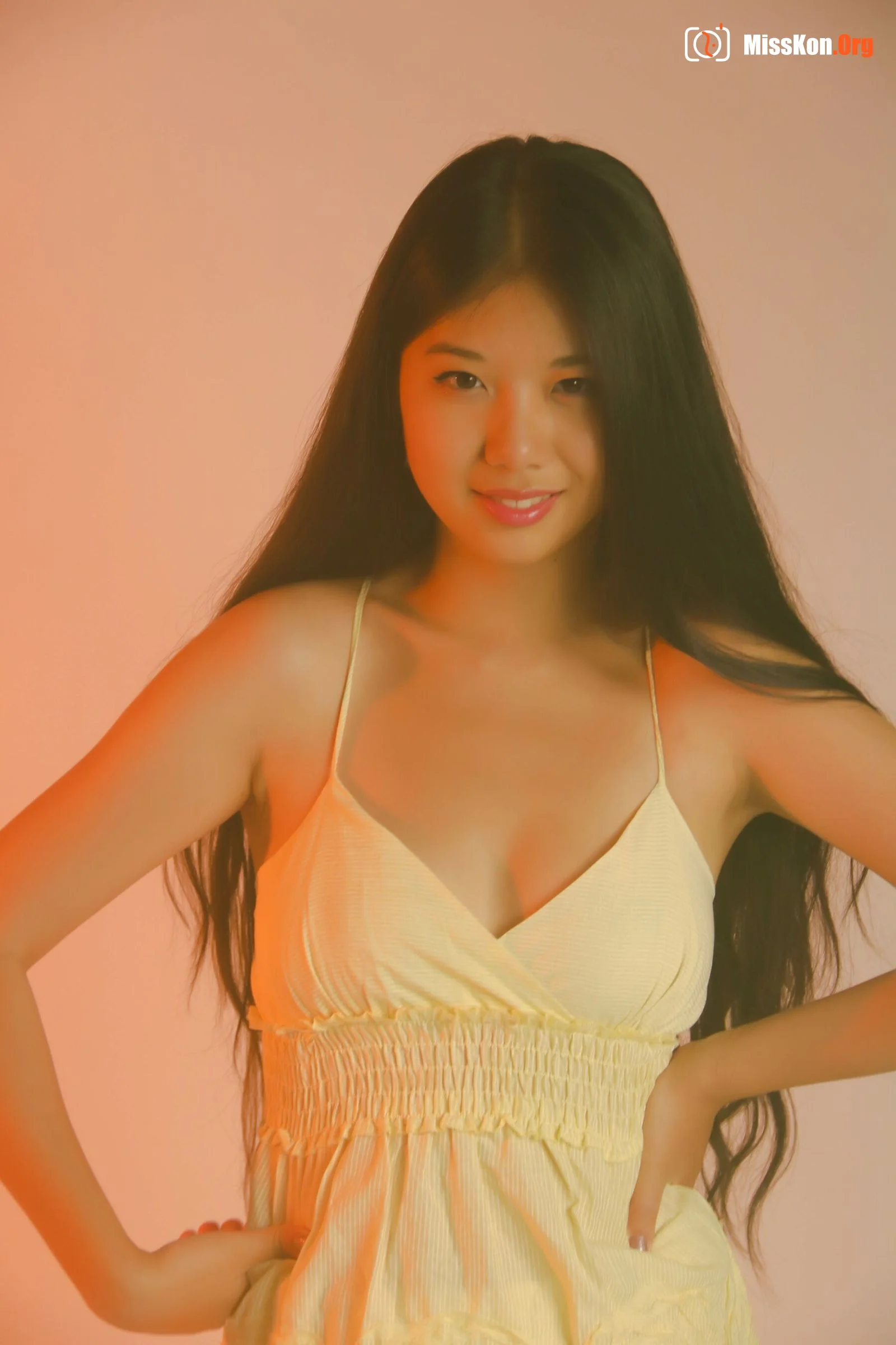 Unknown Singaporean model photo set: Special - Photo 10