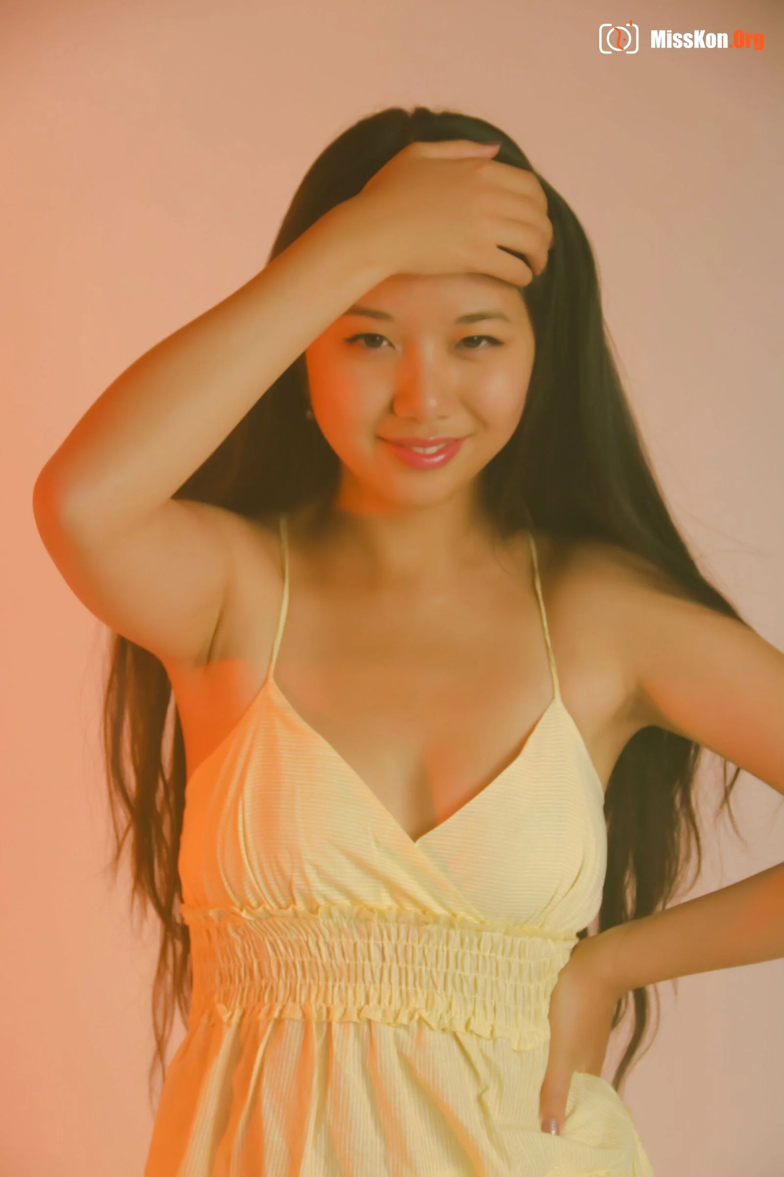 Unknown Singaporean model photo set: Special - Photo 11