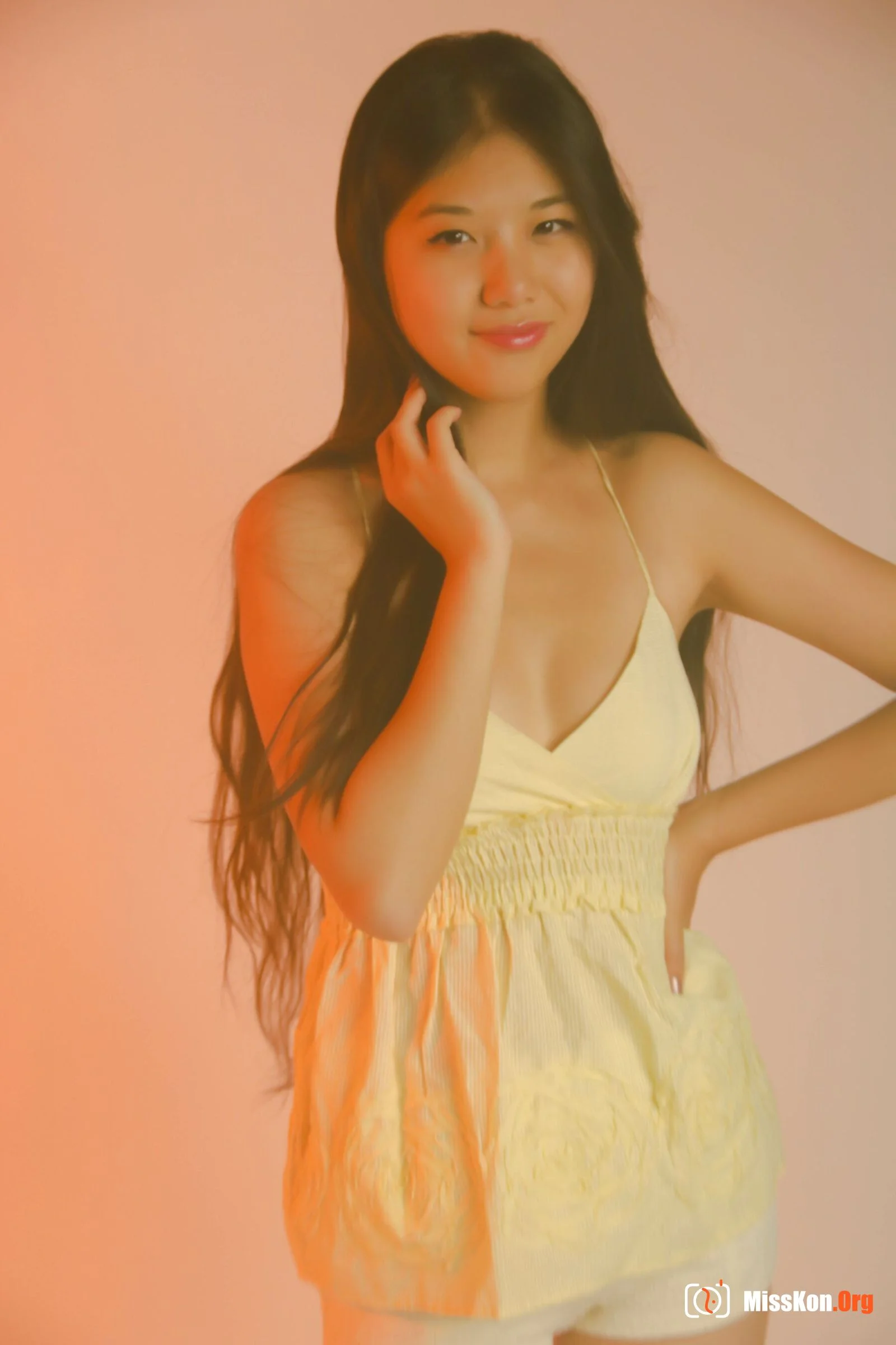 Unknown Singaporean model photo set: Special - Photo 15