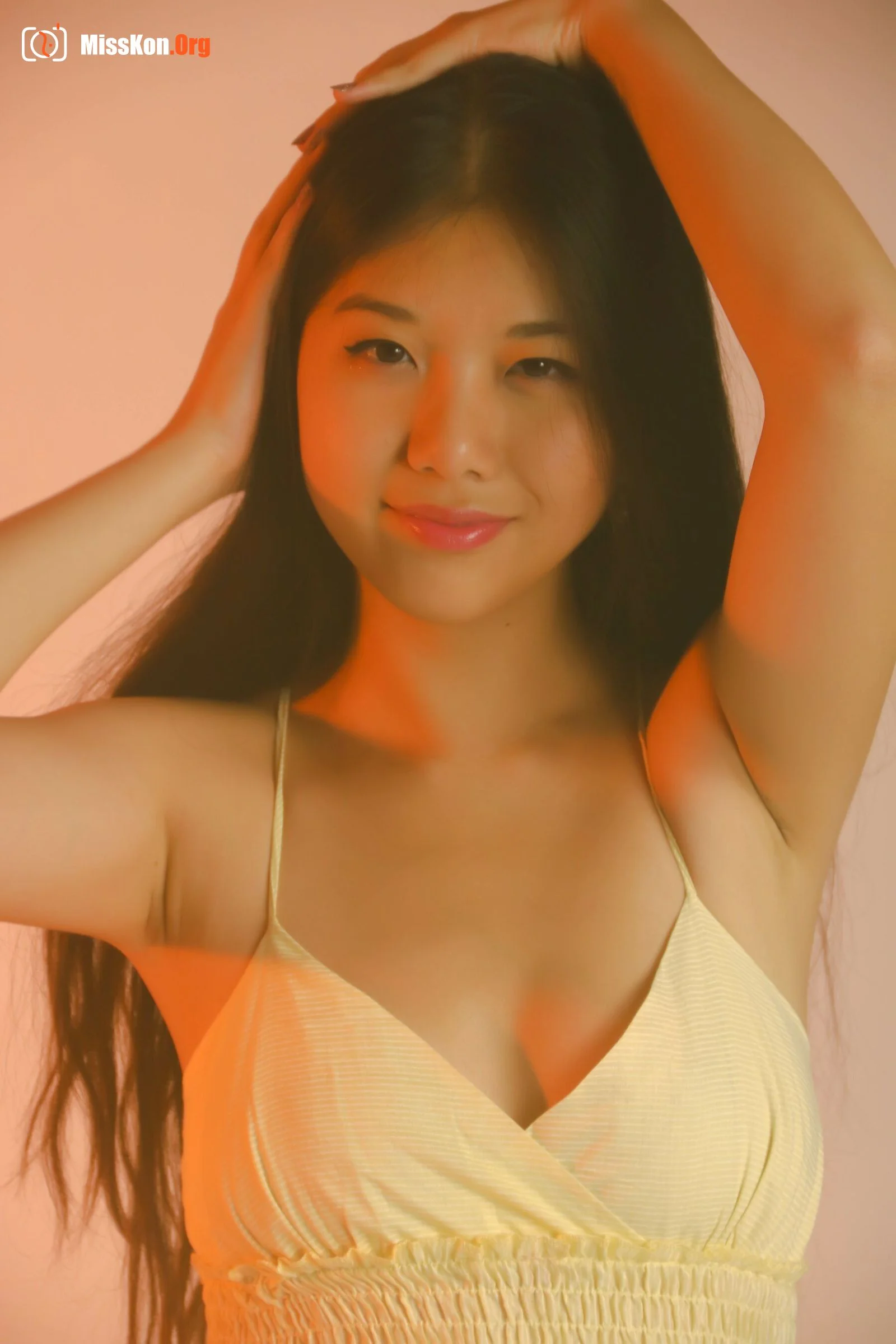 Unknown Singaporean model photo set: Special - Photo 20