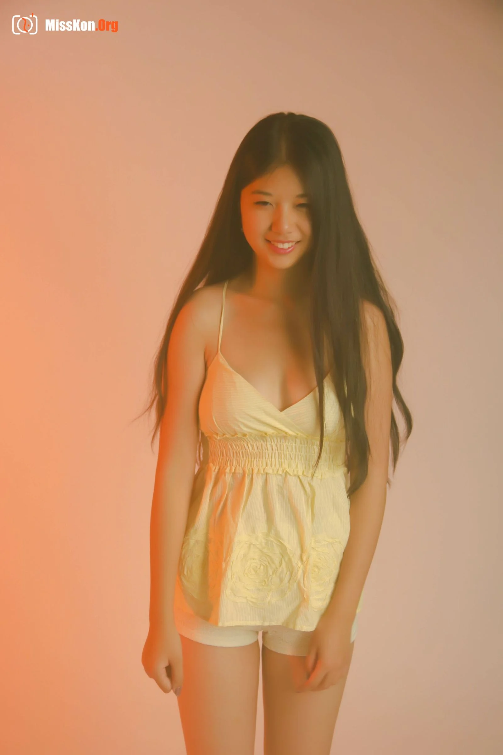 Unknown Singaporean model photo set: Special - Photo 3